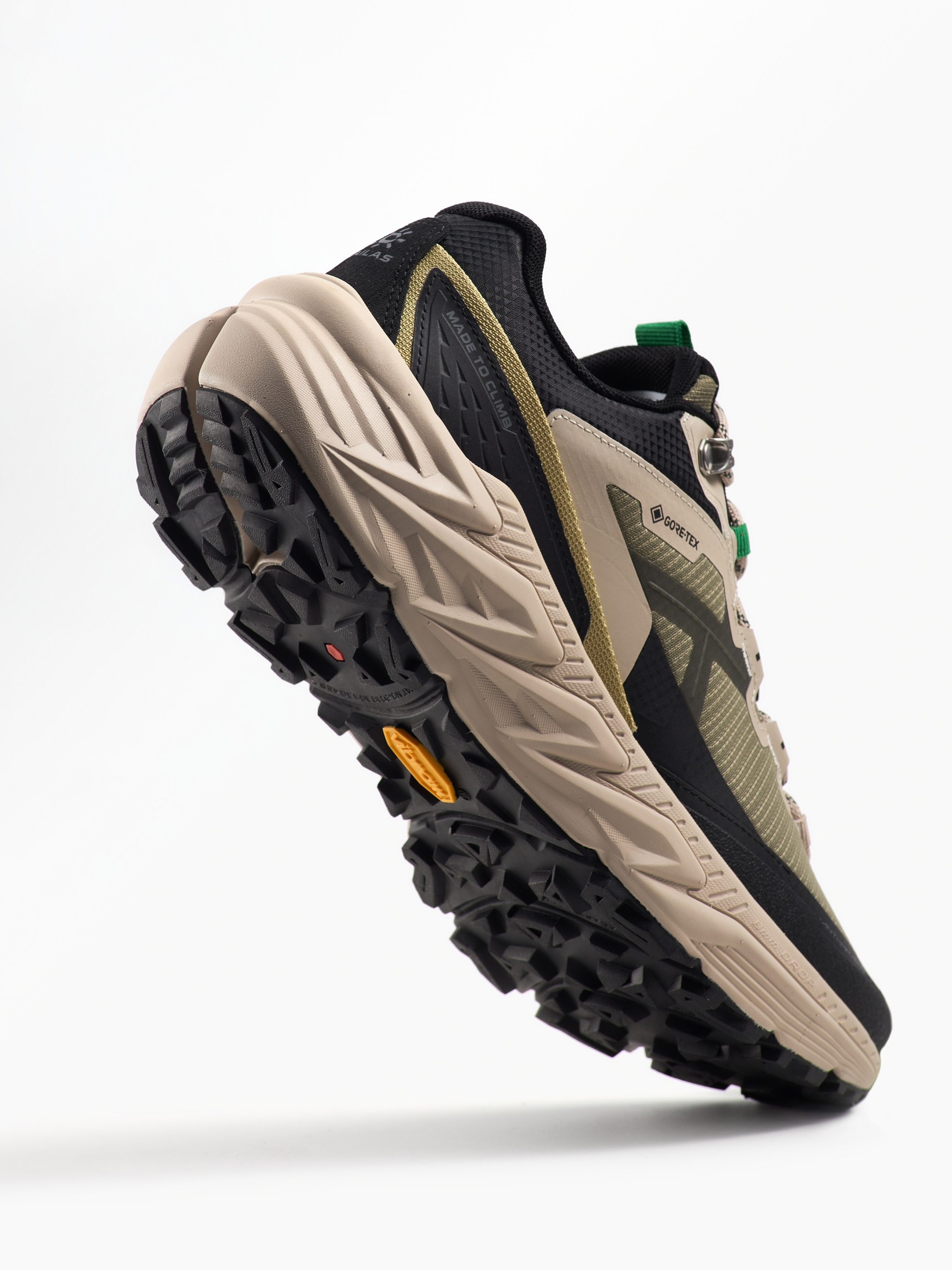 Обувь. Предметная фотосъемка в Алматы. Студия фото и видео съемки товаров