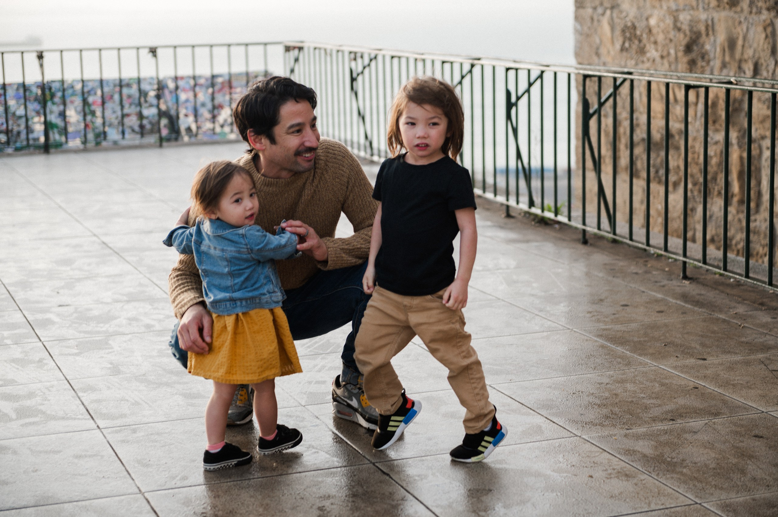 family photographer in Lisbon, Lisbon family photoshoot, vacation family photographer Lisbon, family vacation photography Lisbon, professional family photographer Lisbon, family photo session Lisbon, family photos Lisbon Portugal, family portrait photographer Lisbon, Lisbon photographer for tourists, Lisbon holiday photographer, Portugal family photographer, Lisbon vacation photos, traveling family photos Lisbon, family travel memories Lisbon, family trip photo session, photos for families on vacation, photo shoot for families visiting Lisbon, family-friendly photographer Lisbon, kids and parents photo shoot Lisbon, family experience photographer Lisbon