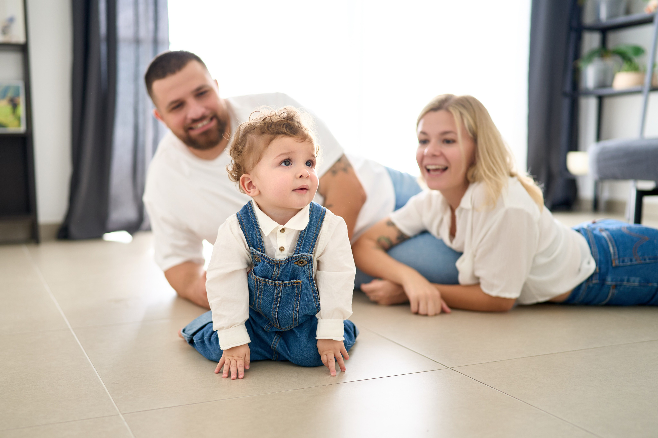 Gilad is 1 year old. צלם אלכס ברט בישראל