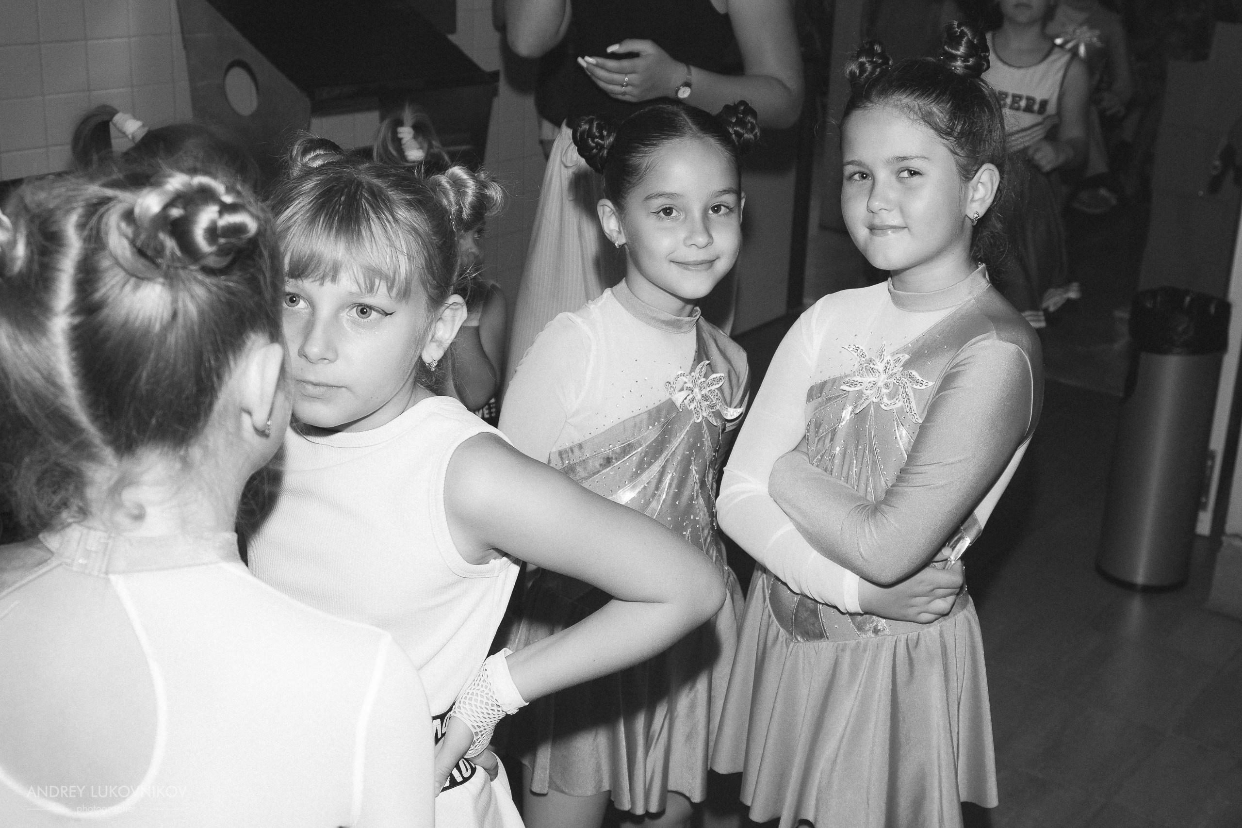 Entre bastidores del concierto final de Like Dance: momentos brillantes tras las cámaras