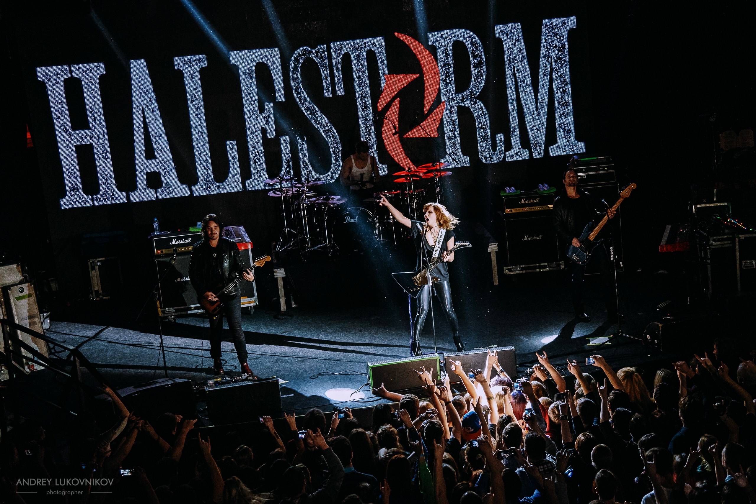 Halestorm. Into the Wild Life Tour 2016