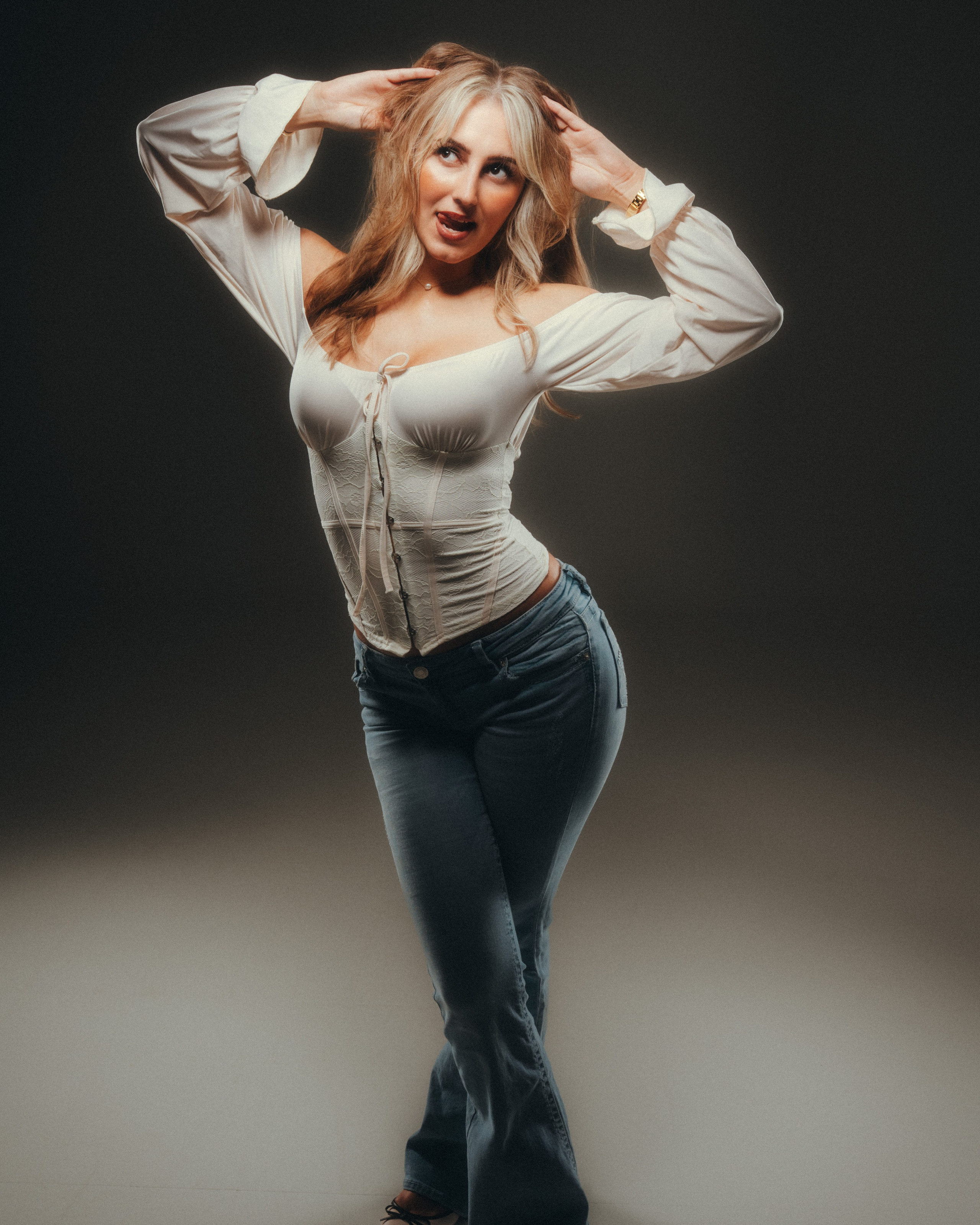 PHOTOSHOOTS. Hi, welcome!