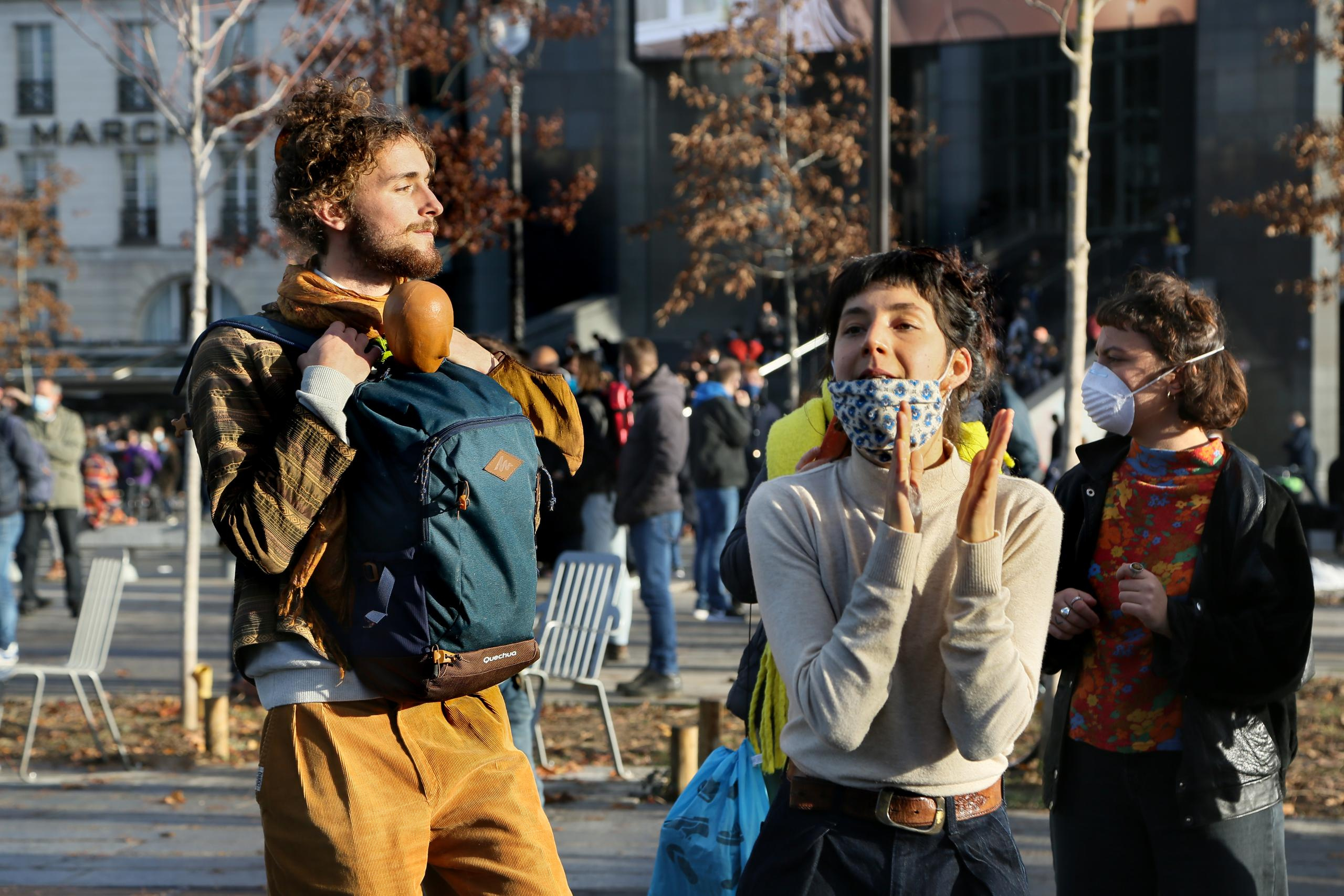 Manifestations contre la loi de la « sécurité globale ». Natalia Bogdanovska. Films et photographie corporate en France