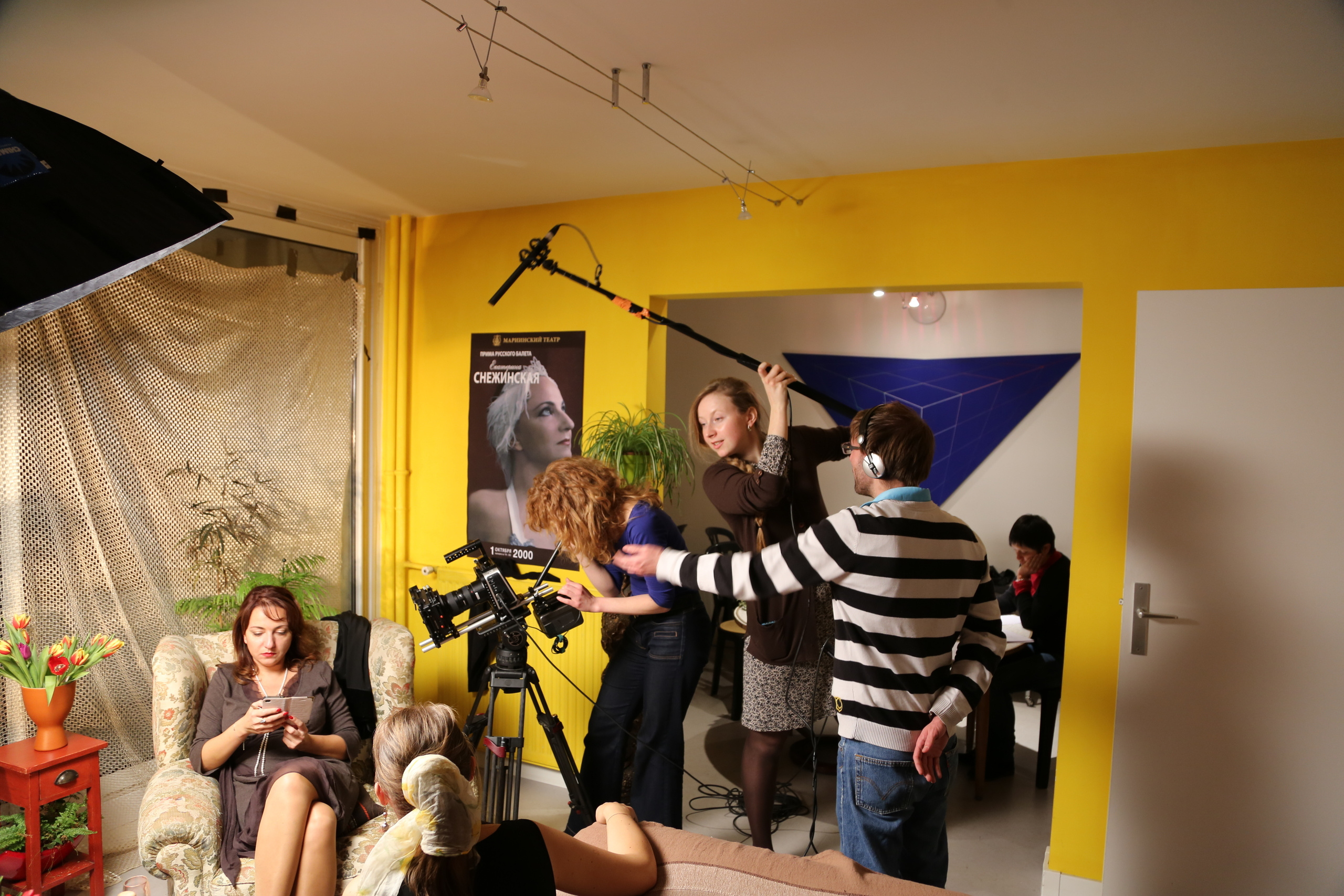 BIO, CRITIQUE ET CONTACT. Natalia Bogdanovska. Films et photographie corporate en France