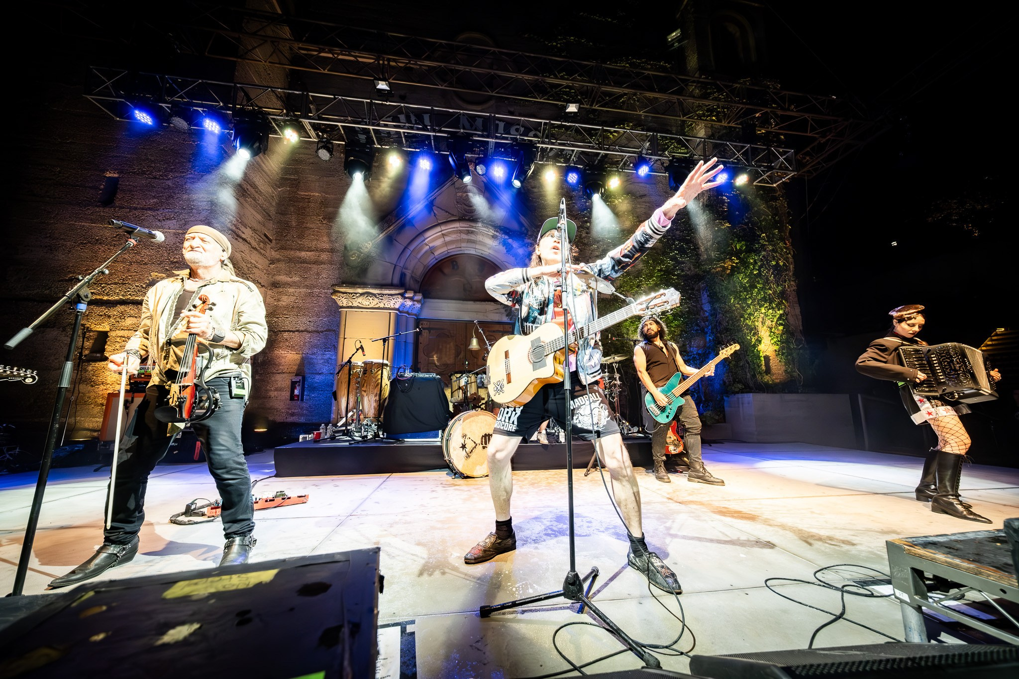 GOGOL BORDELLO / SARATOGA / CA. Reportage concert portrait photography in the San Francisco Bay Area