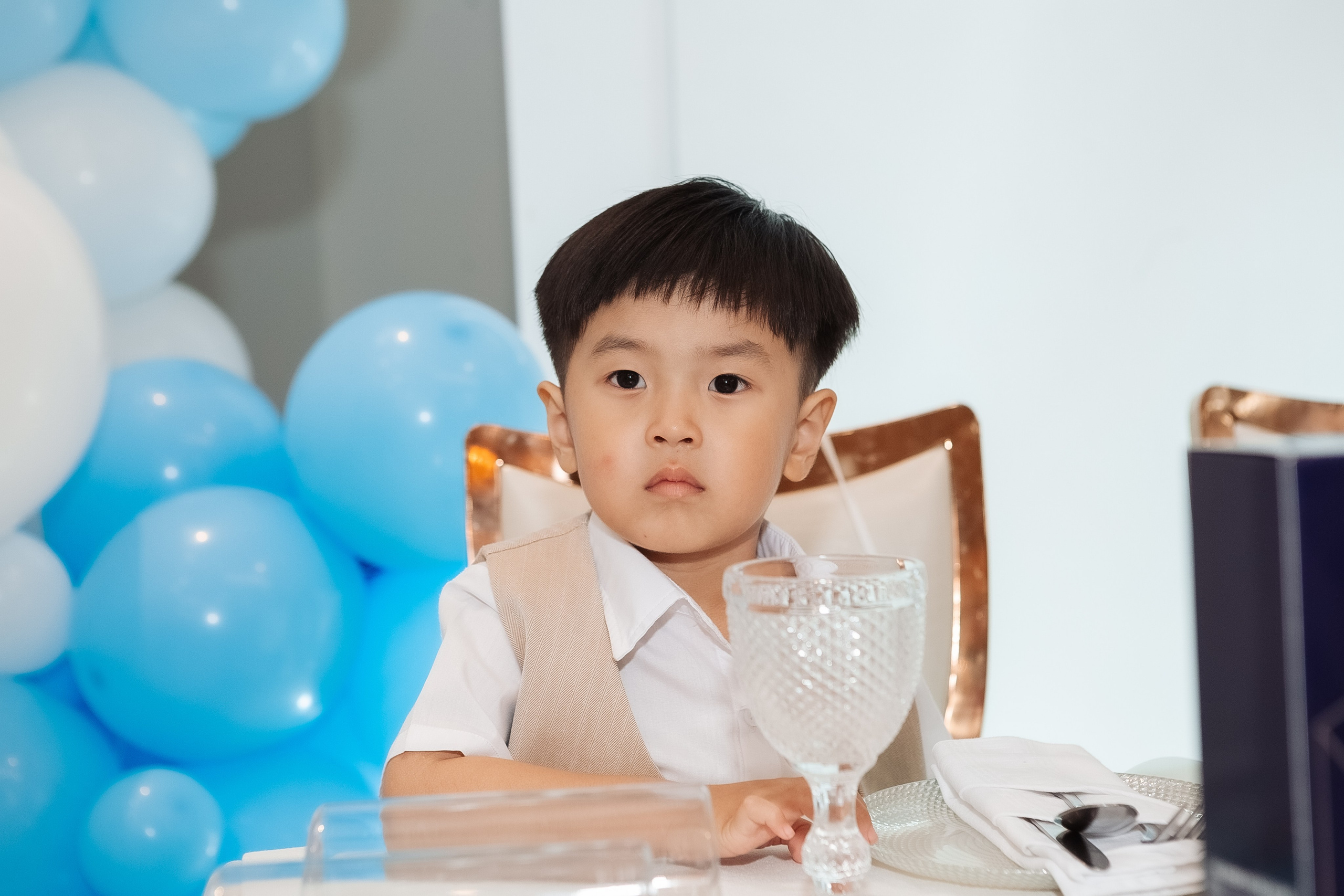 Тео дома и в ресторане. Фотограф беременности, ньюборн и годовасиков в Корее Жанна Хан