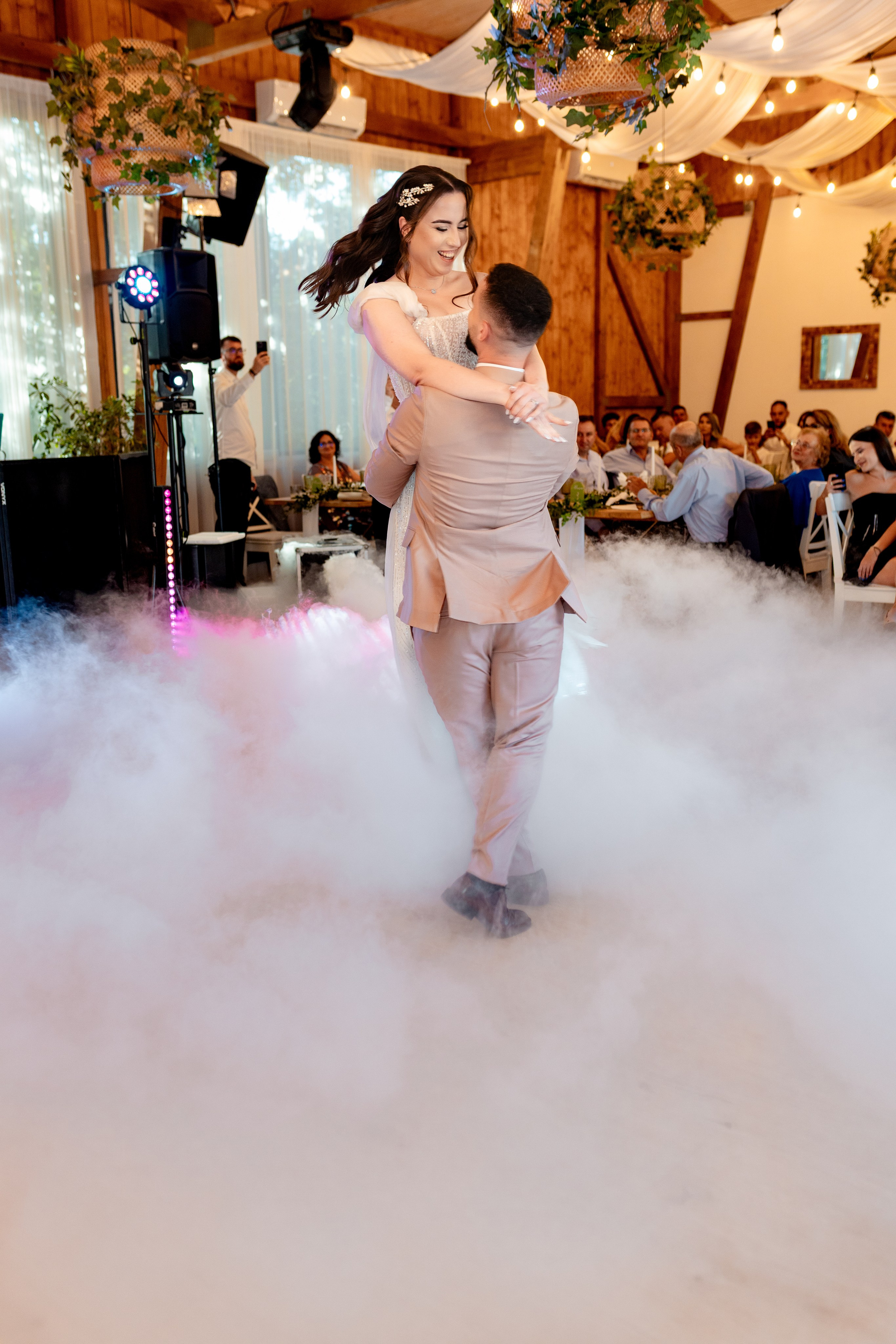 Mihai & Iasmina. Lucian Dedeu — Fotograf de nuntă și eveniment