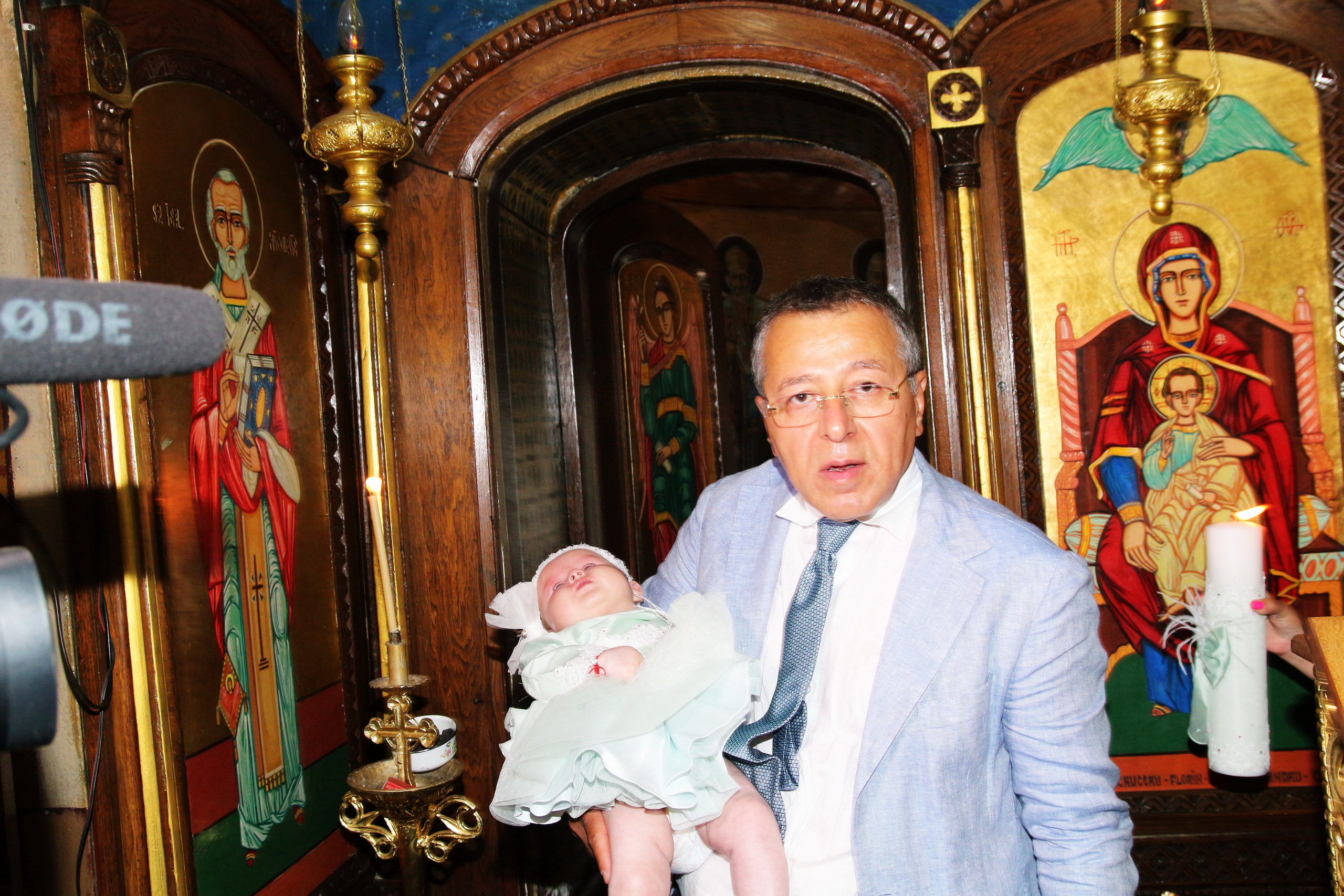 BYZO MEDIA. PETRU BYZO - family and children photographer in ROMANIA