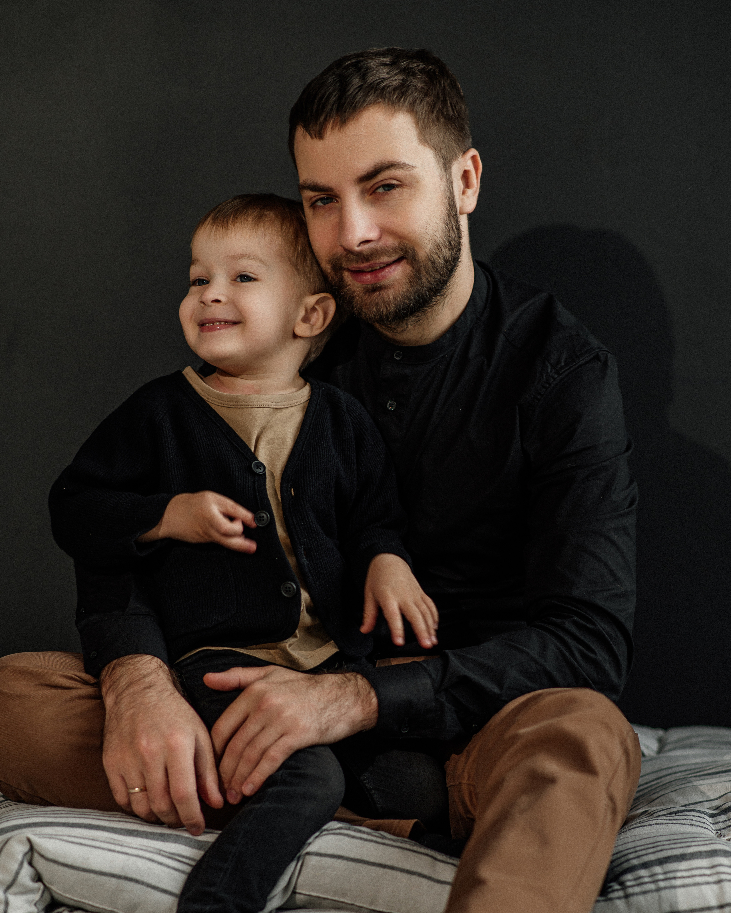 Family. Wedding and commercial photographer