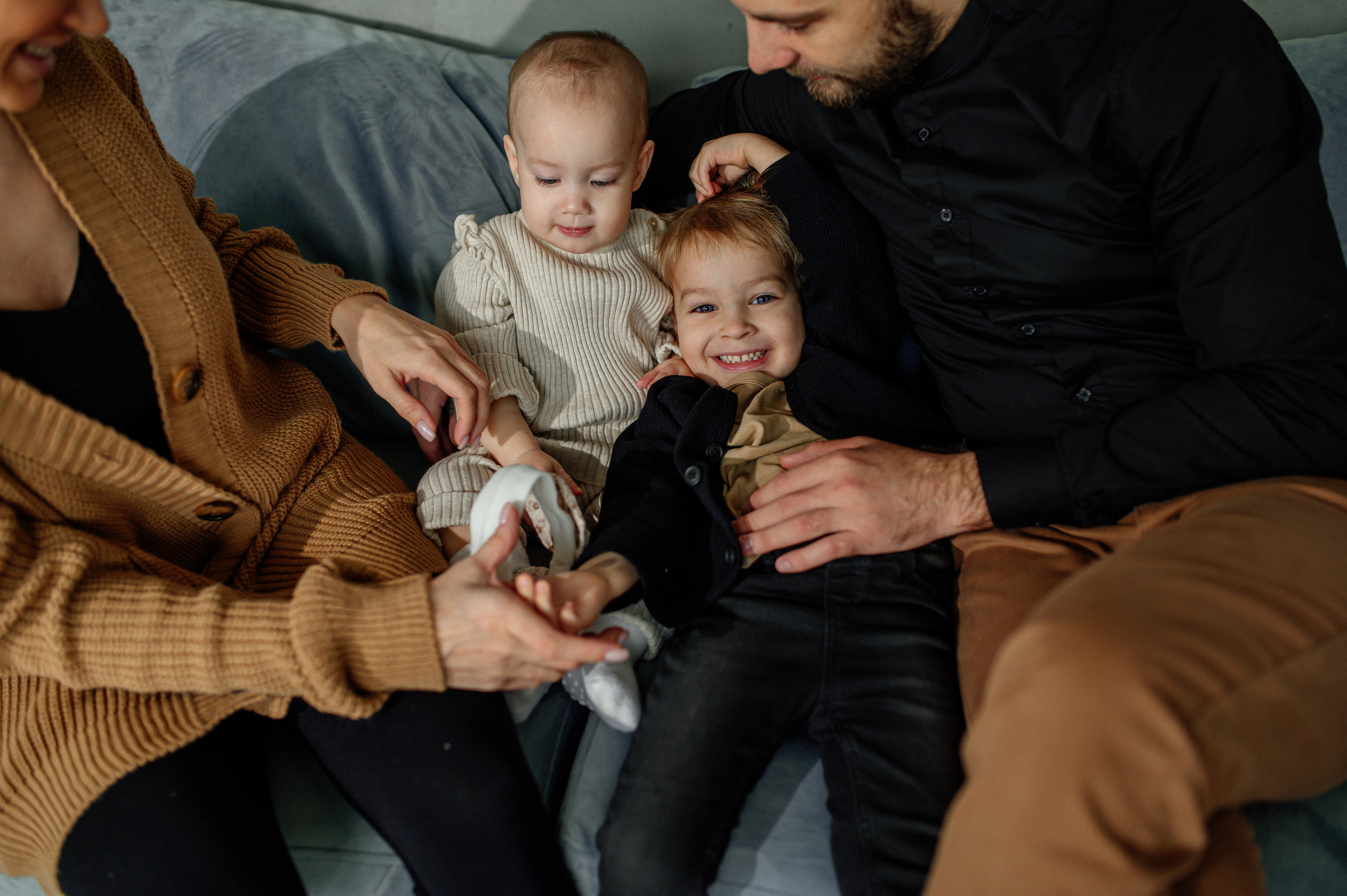 Семейная съемка минимализм детский портрет