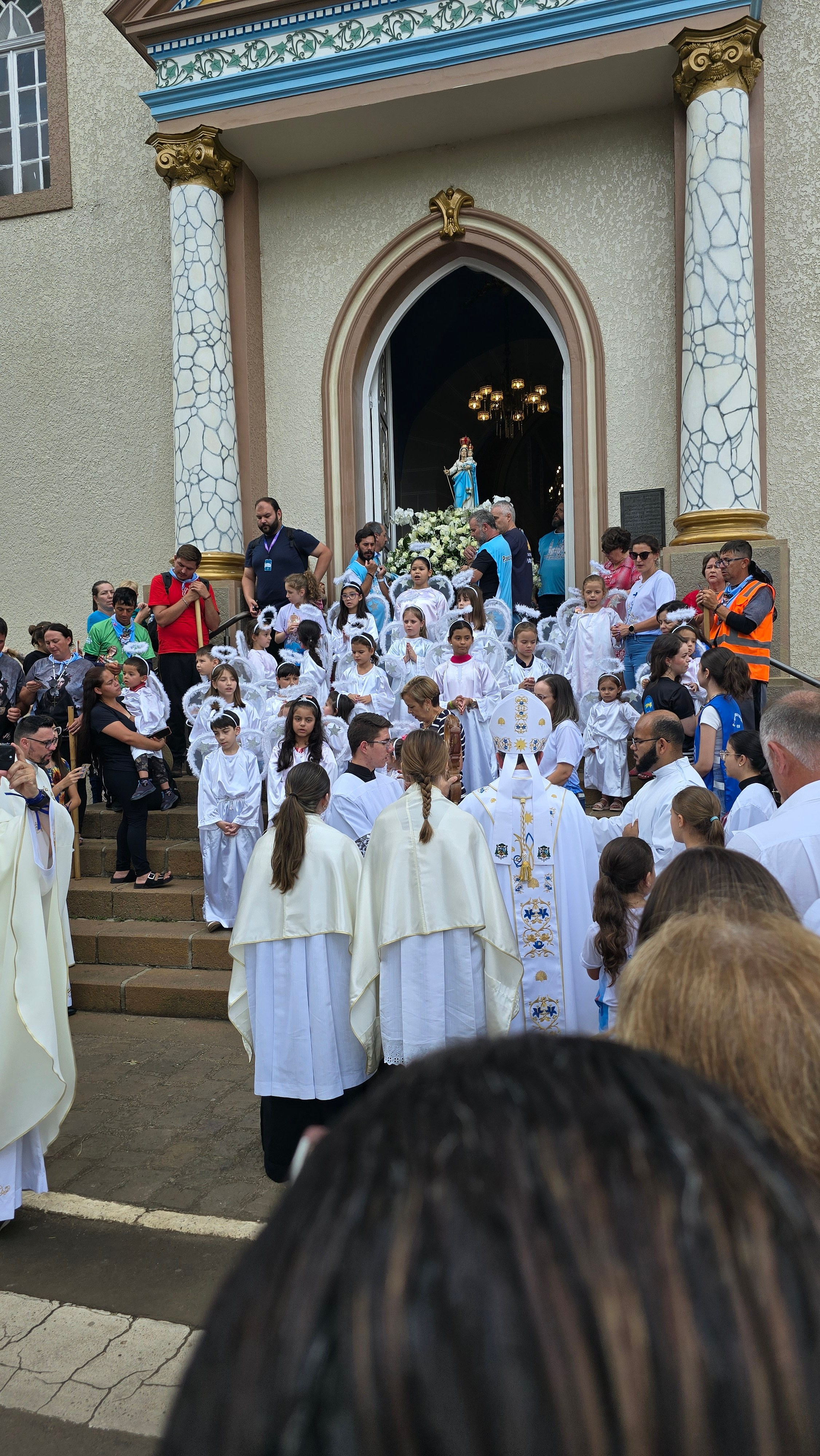 Peregrinação Nossa Senhora de Belém. Handa Produções