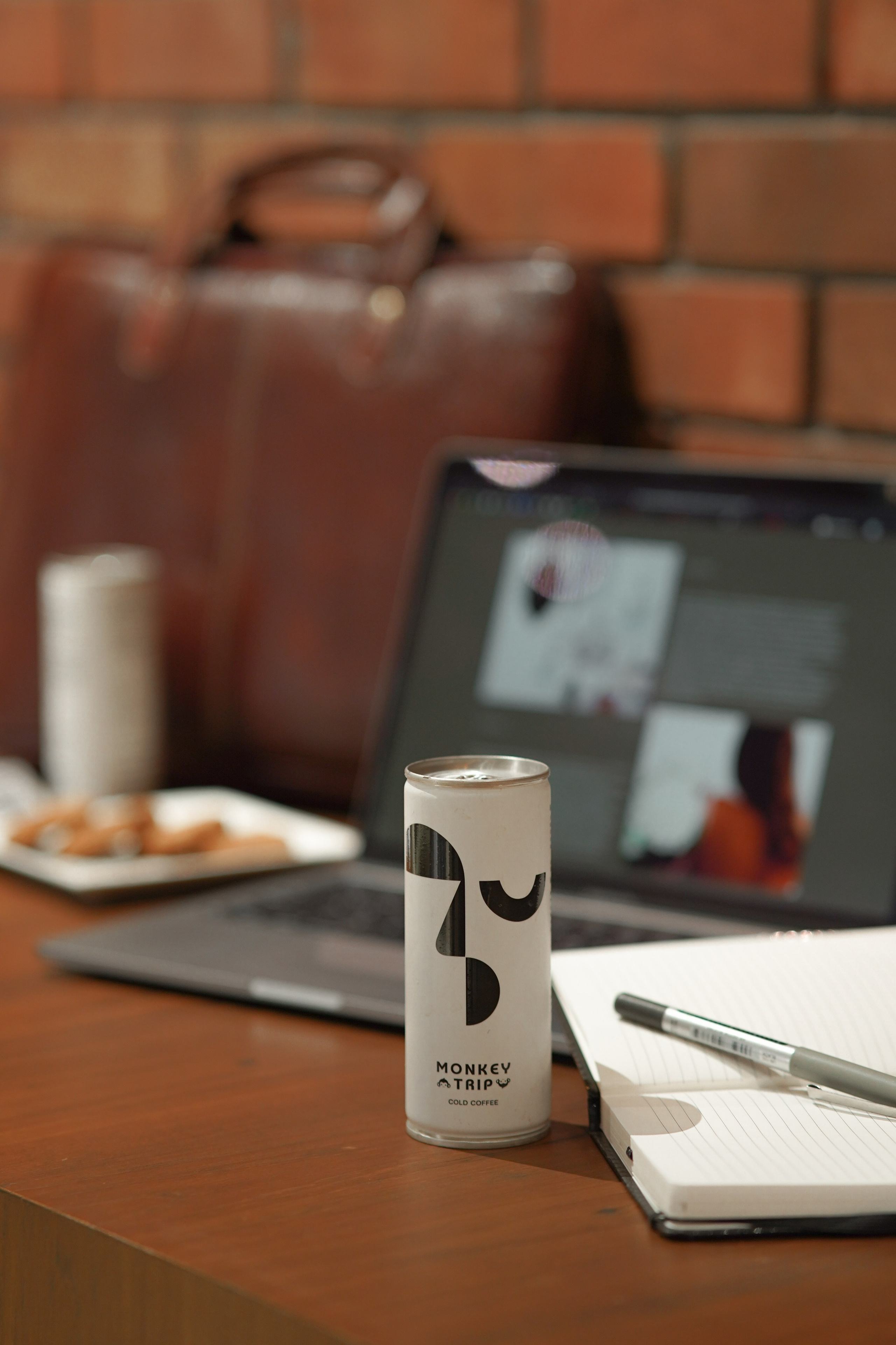 Product Styling for Monkeytrip beverage