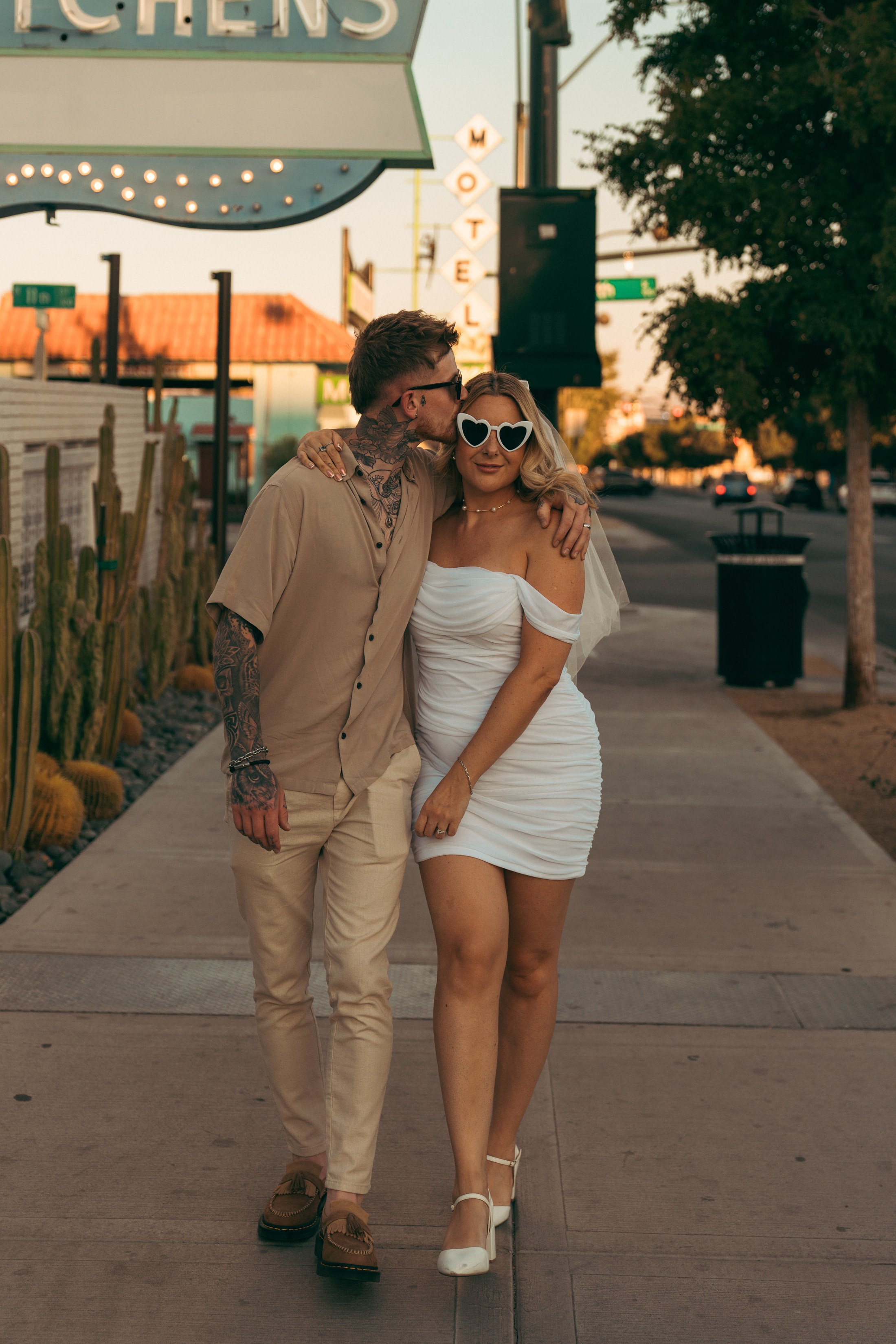Nia& Joe. Wedding & elopement photographer Viktoriya Kravtsov. Las Vegas