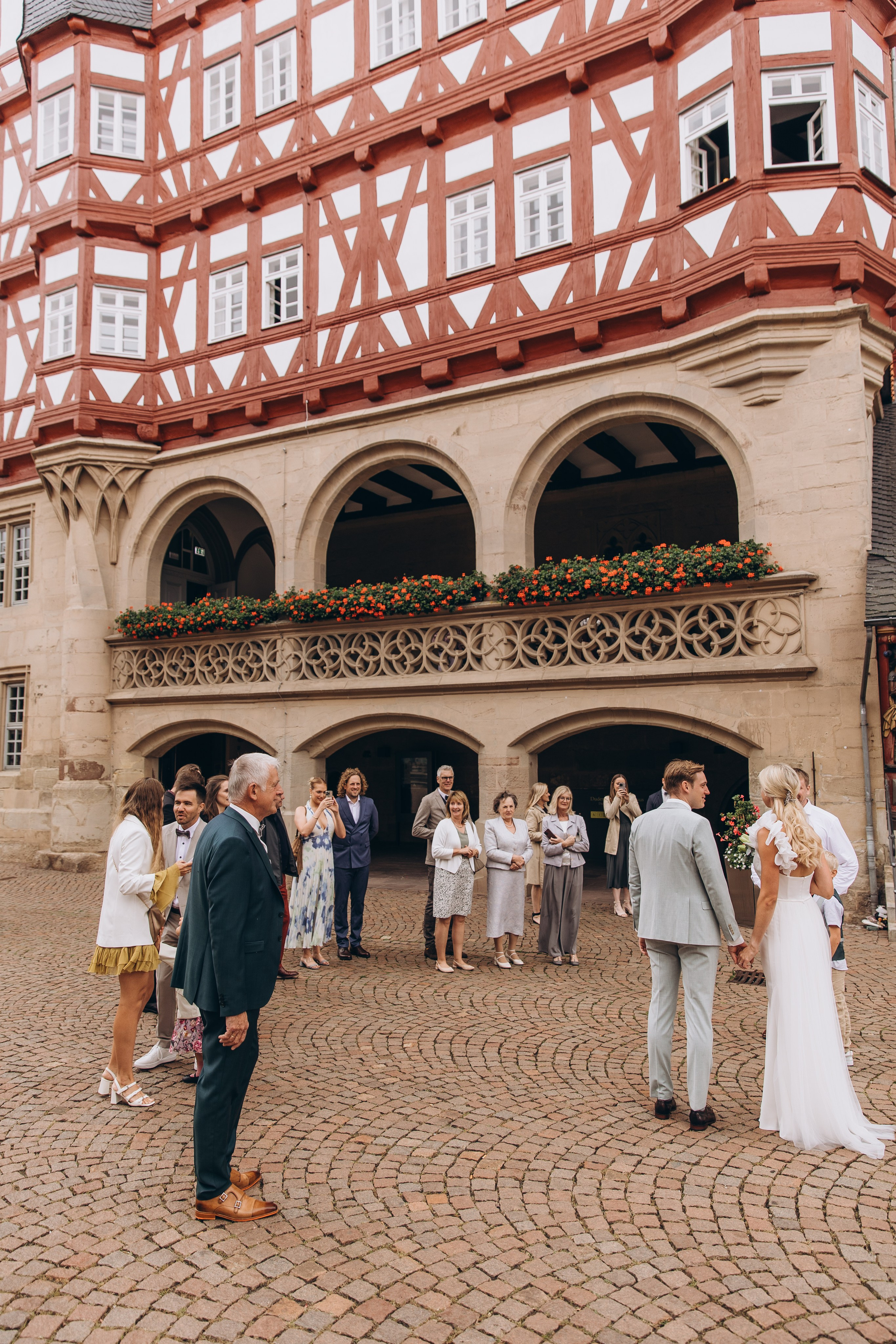 Svetlana and Yann. Hochzeitsgeschichten – Professionelle Hochzeitsfotografie & Videografie in Deutschland, Italien, Spanien und ganz Europa