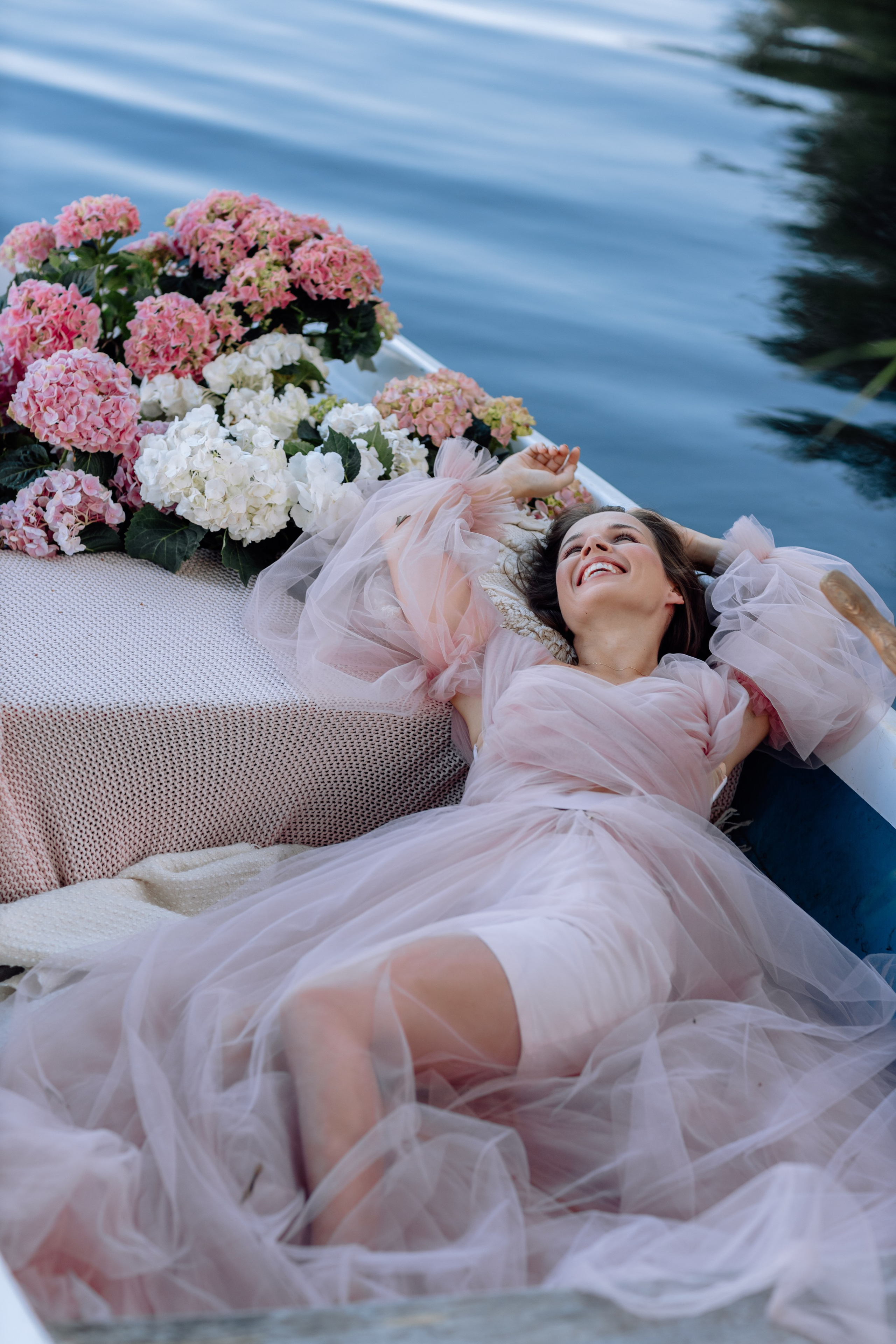 Das Boot mit Blumen. Hochzeitsfotograf München Taufe Familienfotograf Tanja Mauke