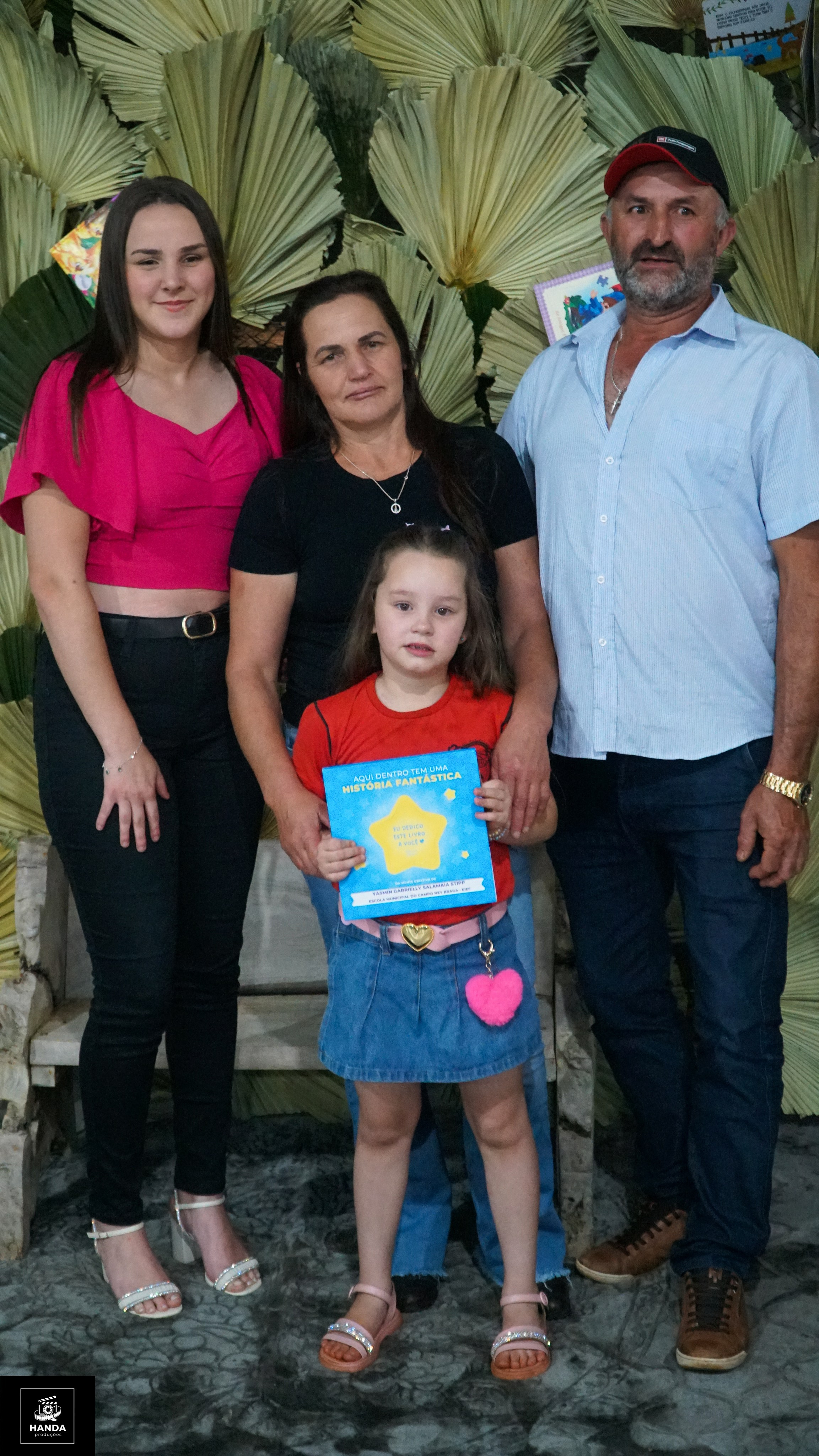 Noite autógrafos colégio Aurélio Buarque de Holanda. Handa Produções