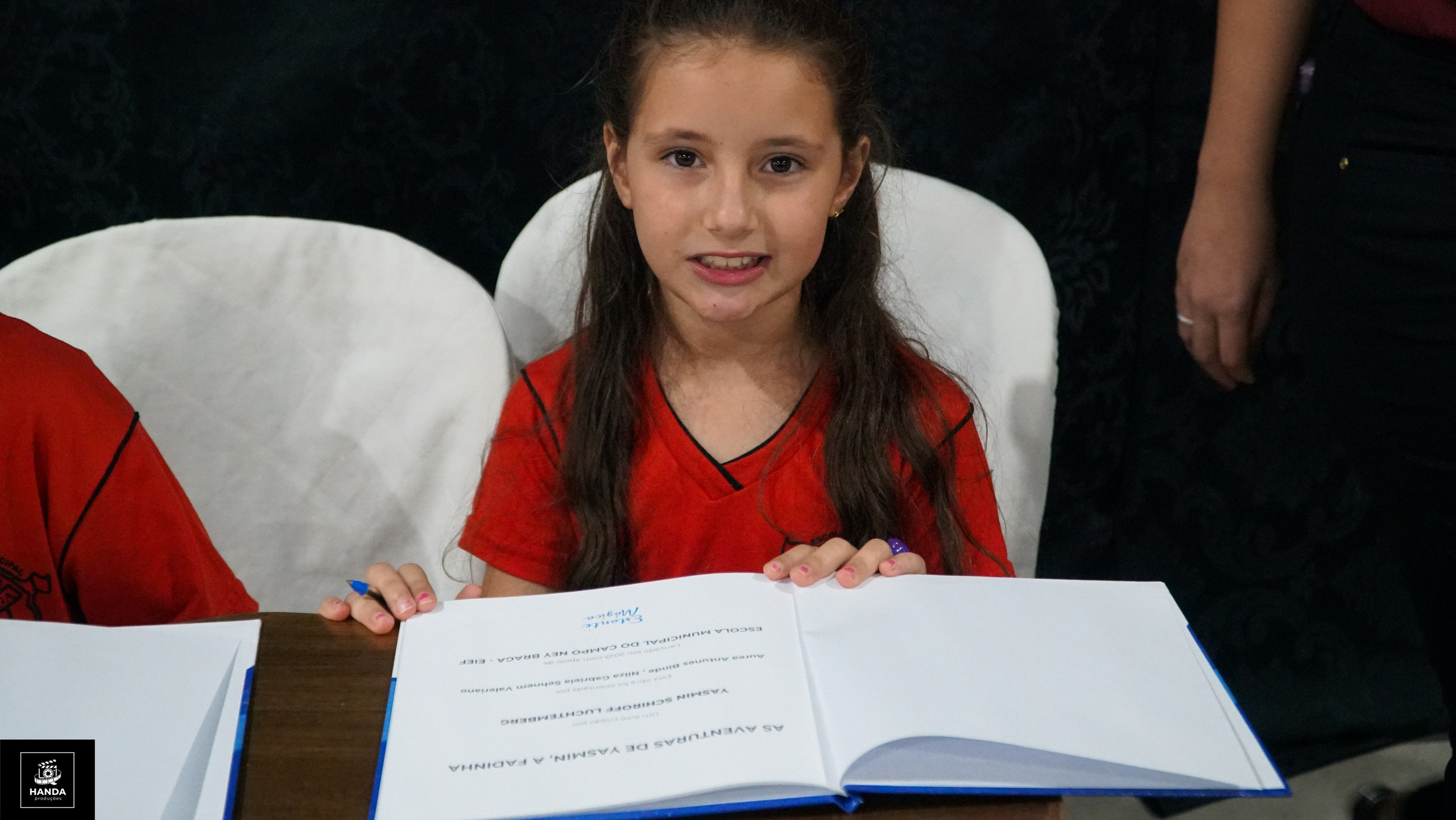 Noite autógrafos colégio Aurélio Buarque de Holanda. Handa Produções