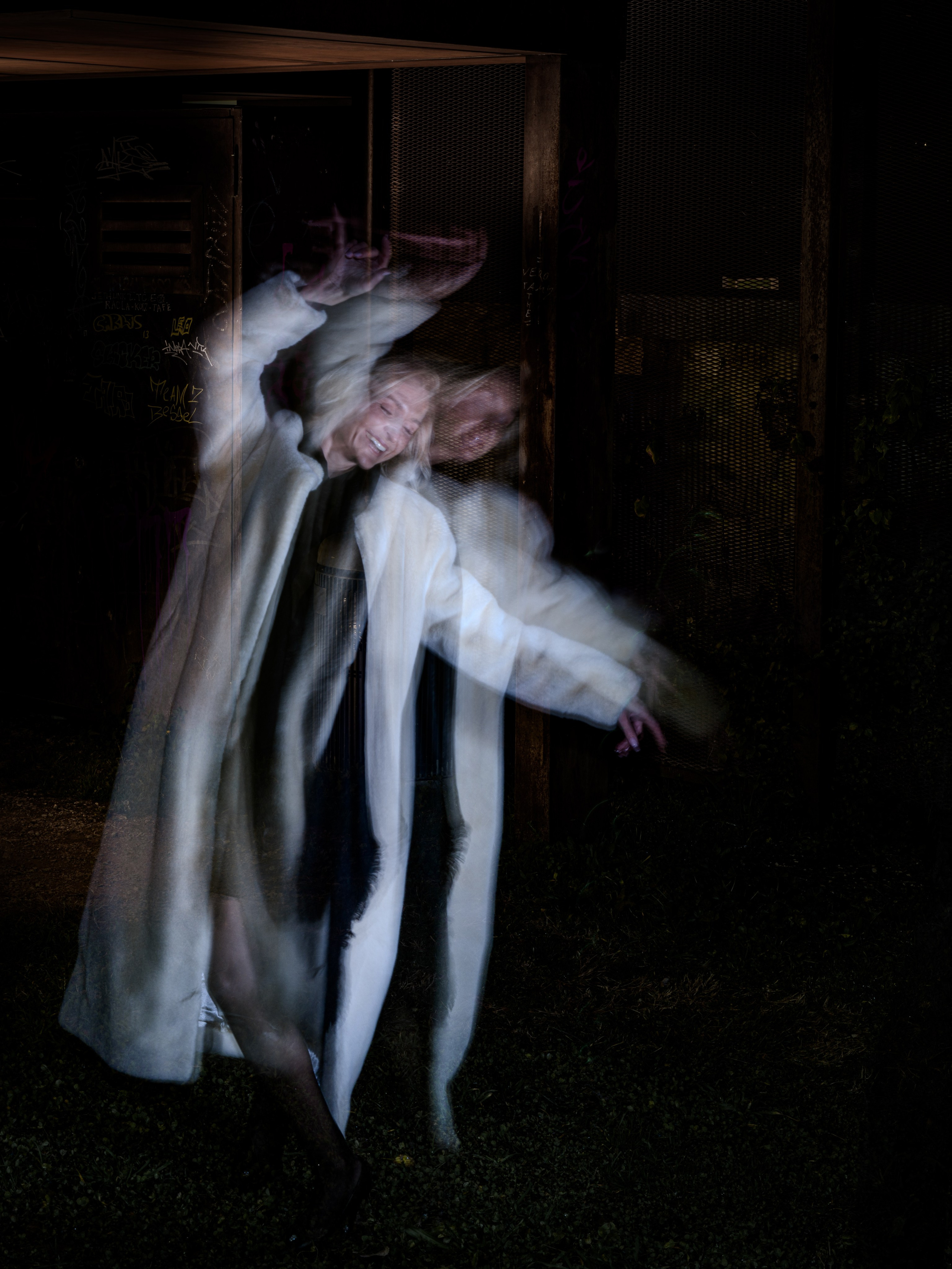 Clean and elegant model photography in Italy with a minimalist approach.