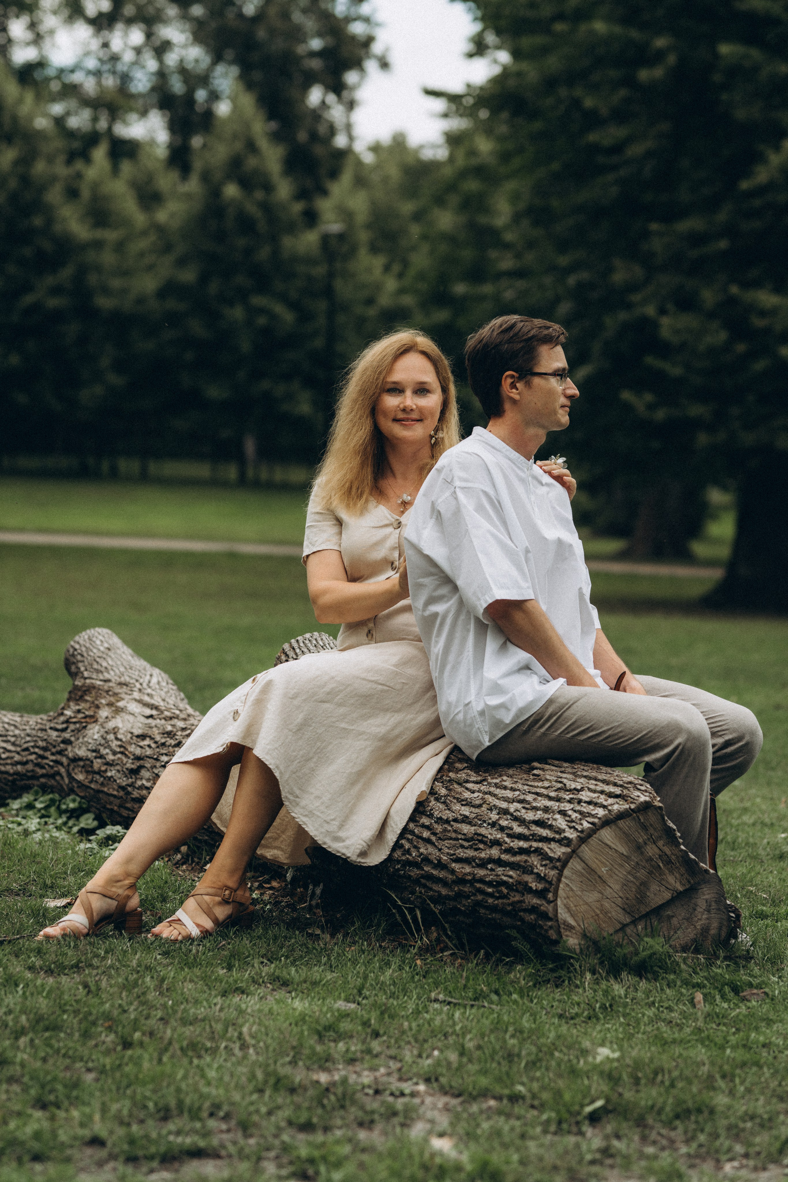 Kaivopuisto. Wedding and potrait photographer in Helsinki Vickan O