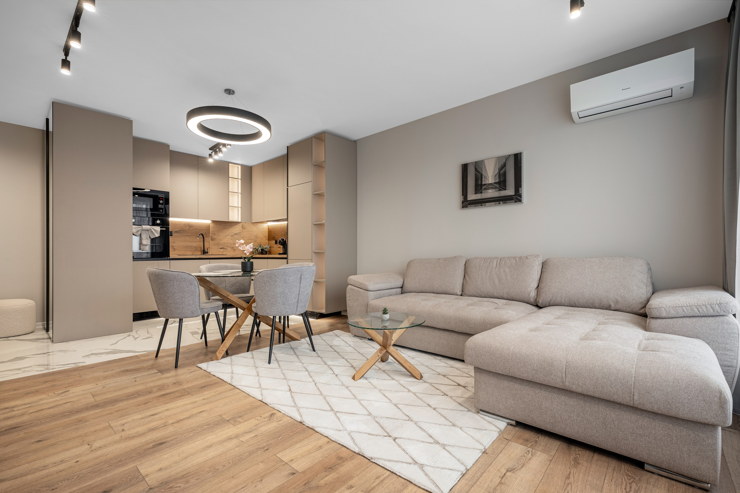 StayBooked. Професионален фотограф в Пловдив и областта