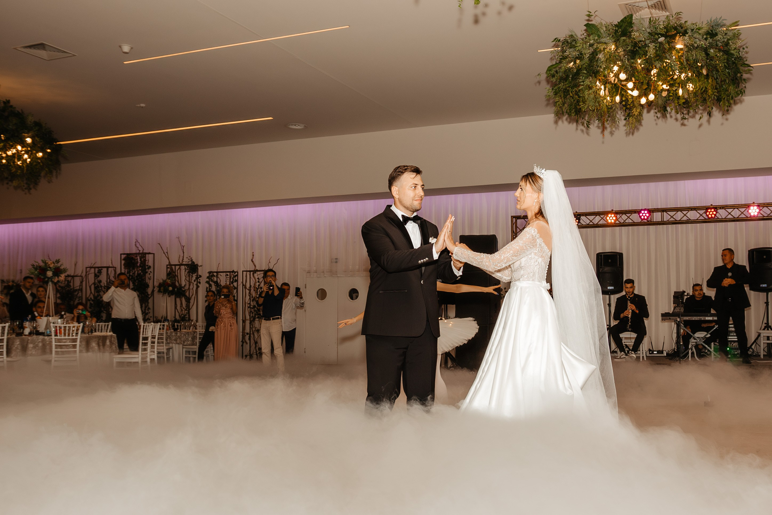 Cristina si Cristian. Ionut Brehuescu — Fotograf