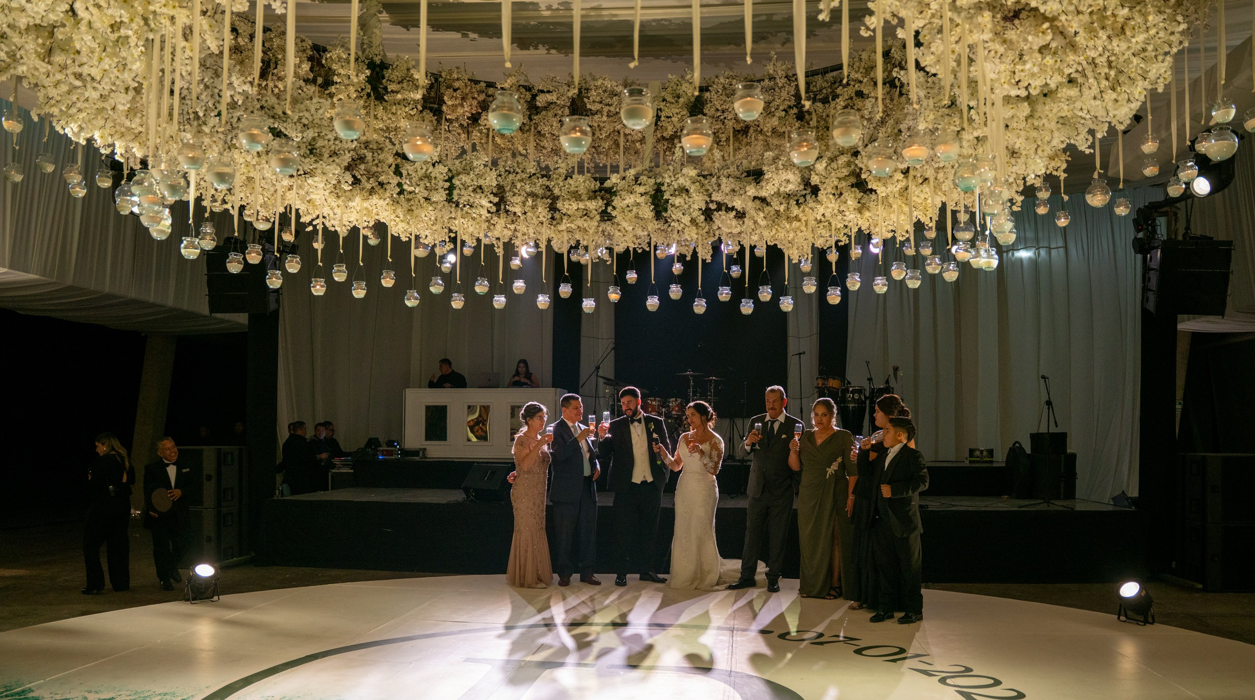 Daniel & Jannet. Elopement & Lifestyle Wedding Photographer