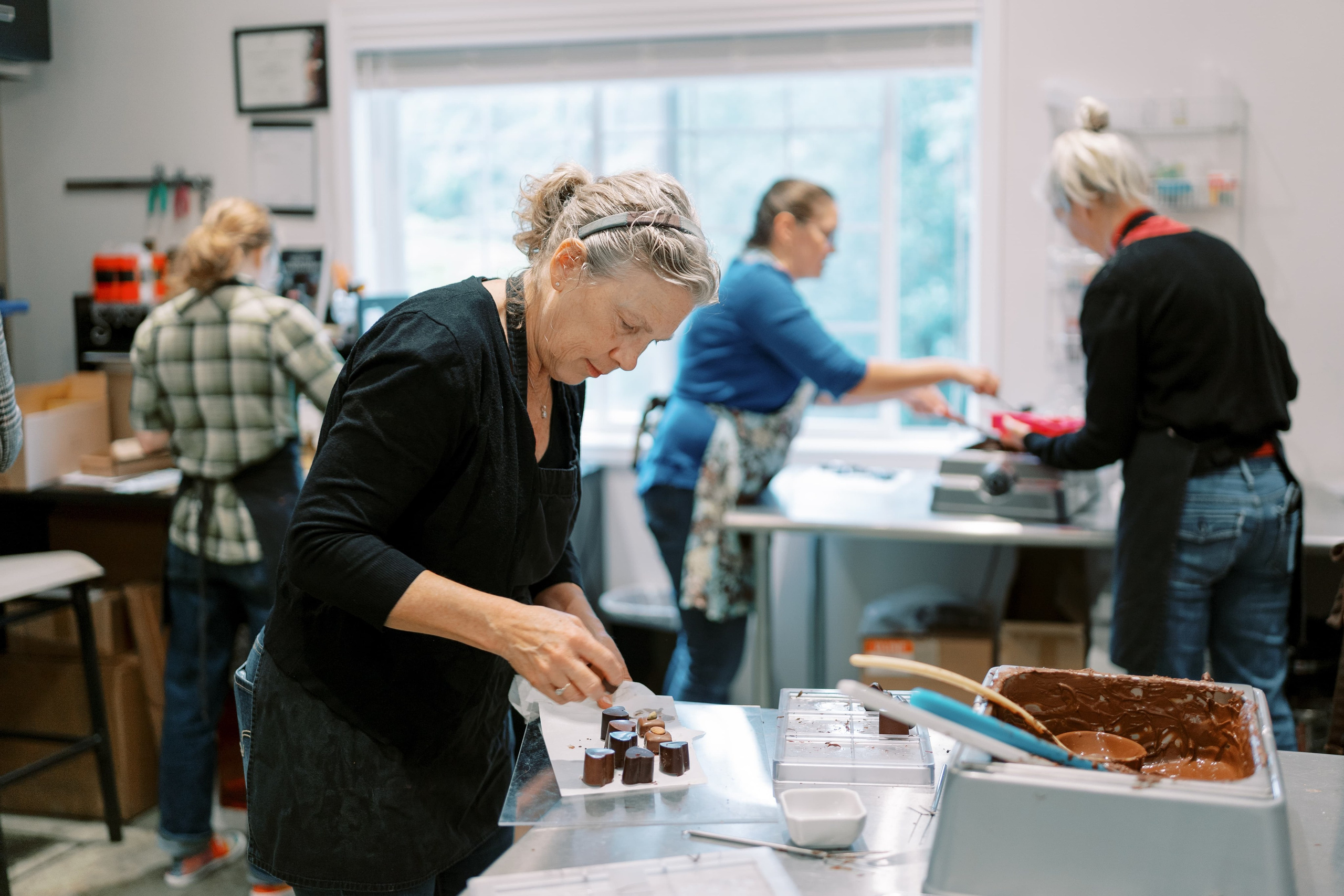 Event: Chocolate-Making Workshop. EVAN ARISTOV WEDDING PHOTOGRAPHY — Seattle Wedding Photographer