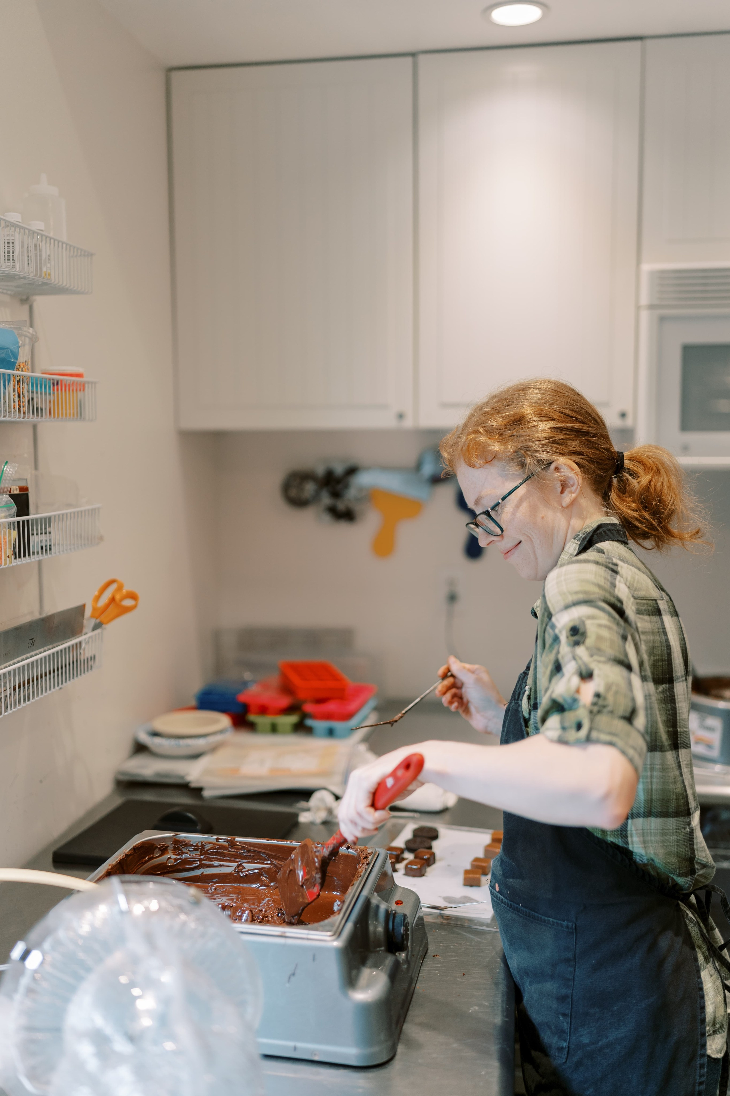 Event: Chocolate-Making Workshop. EVAN ARISTOV WEDDING PHOTOGRAPHY — Seattle Wedding Photographer