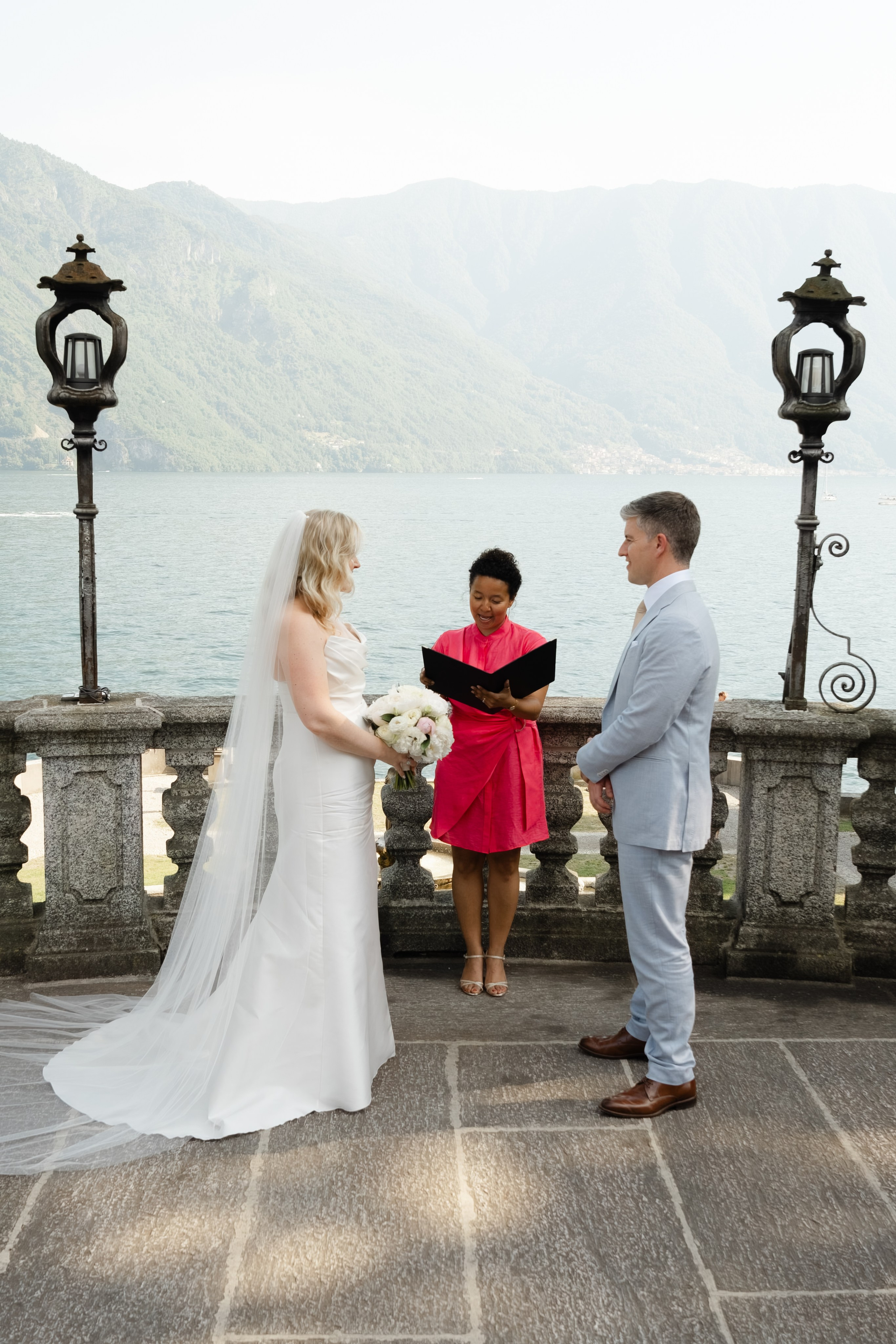 ASHLEY AND RENZO _LAKE COMO. PHOTOGRAPHER IN ITALY