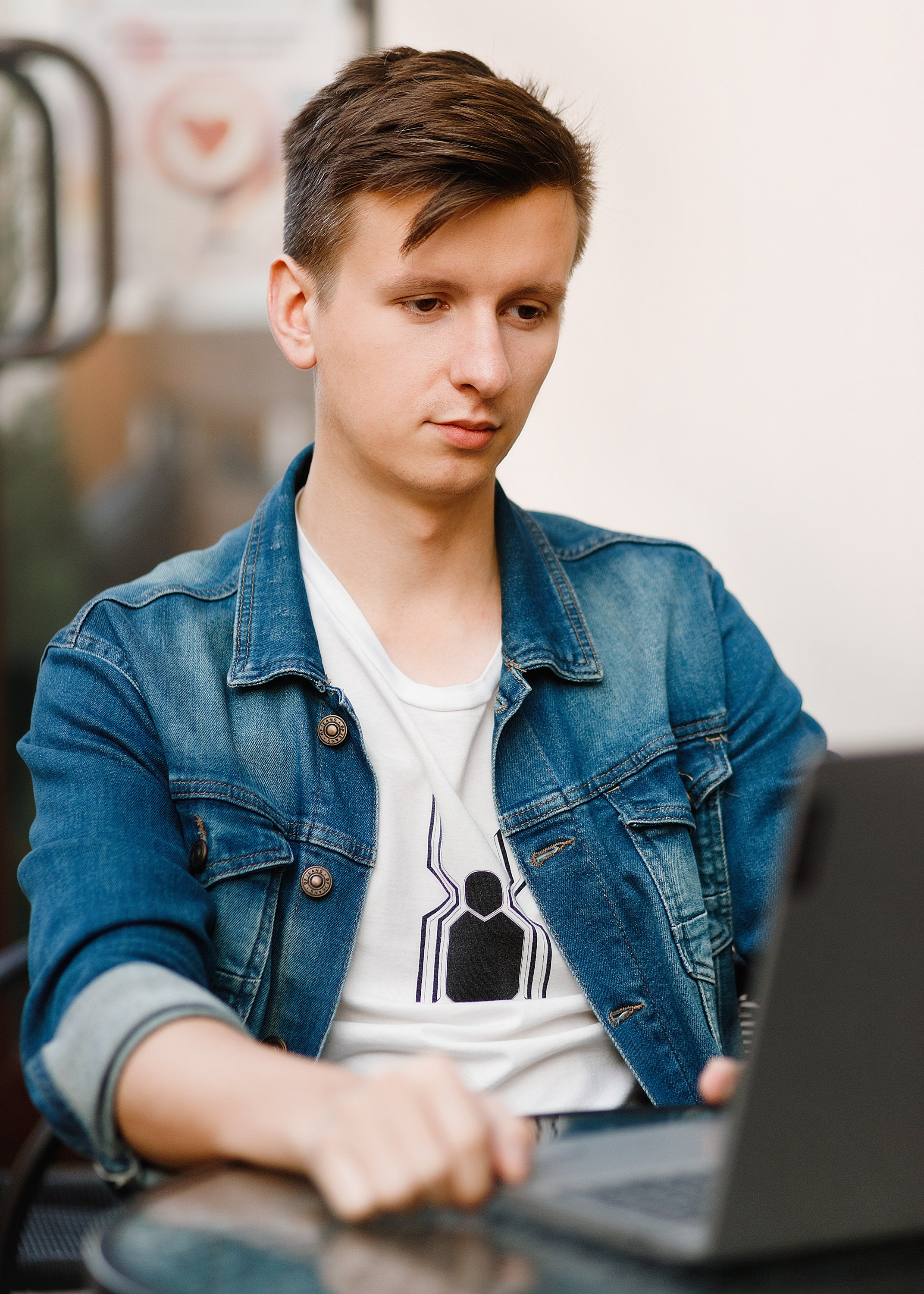 Yuri | freelance web designer blog content. Kaja | fotograf psów we Wrocławiu