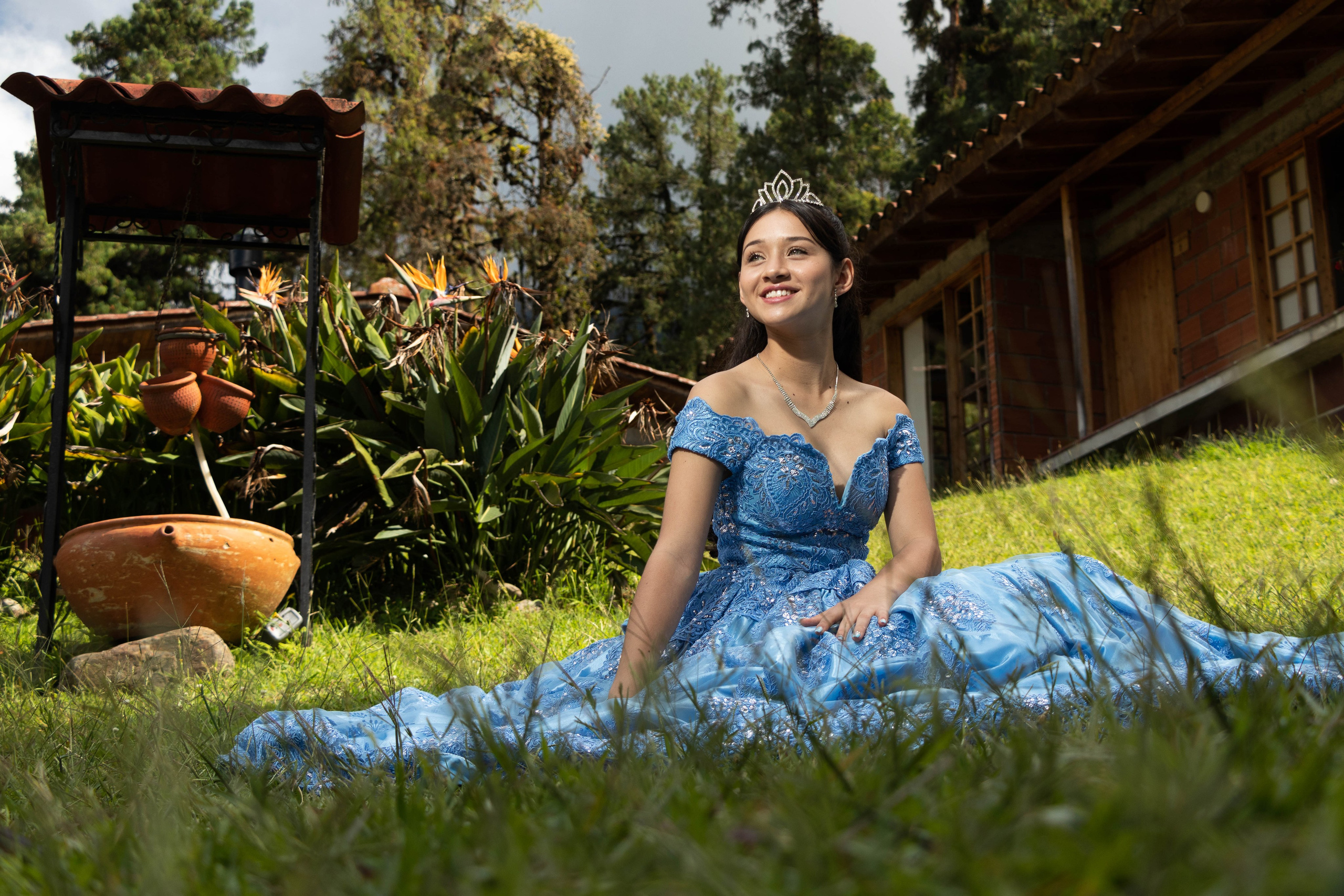 Fotógrafo para fiestas de 15 años pre 15 años álbum de fotos para 15 años fotografías de princesas las mejores fotos de 15 años. Fotografía profesional para su evento en Caldas por SERFOTOGRAFÍA