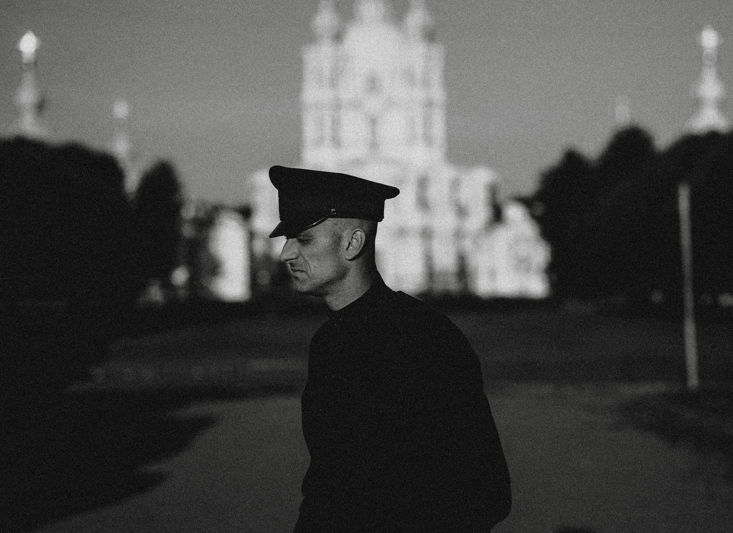 ХРУСТАЛЬНЫЙ МИР. Стрит-фотография, полная абсурда, идиотизма и красоты