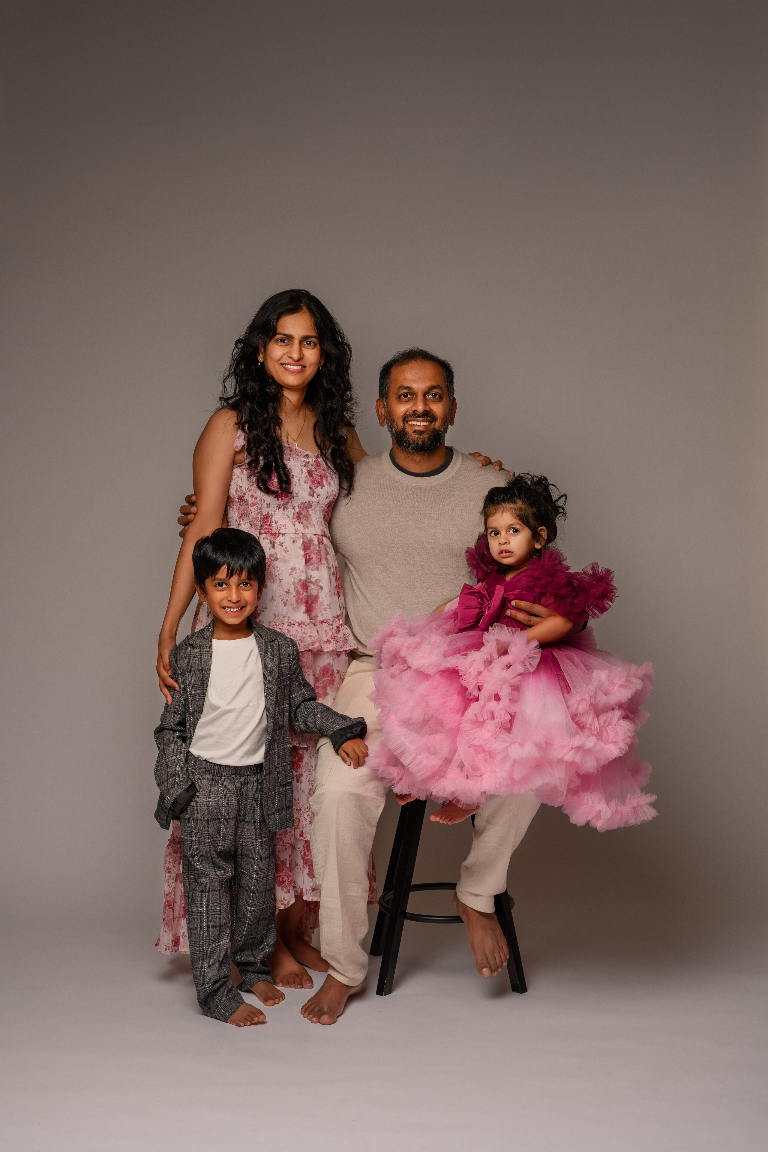 Mounica’s family. Wedding & portrait photography in the Seattle Area. Helen Michelle photographer