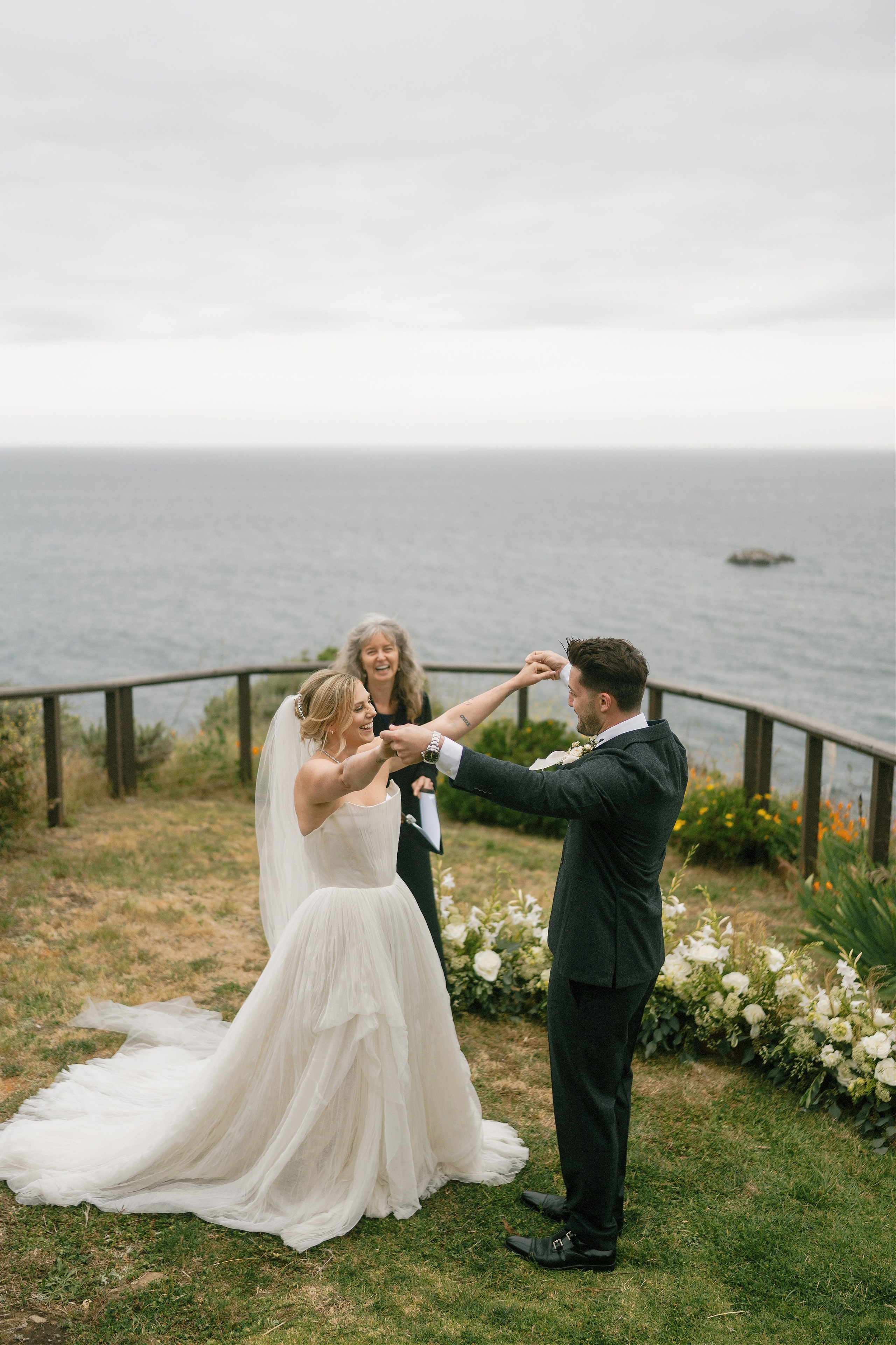 Wedding photographer Big Sur. Wedding Photography & Videography Team in California, Los Angeles, San Francisco, San Diego and Travel
