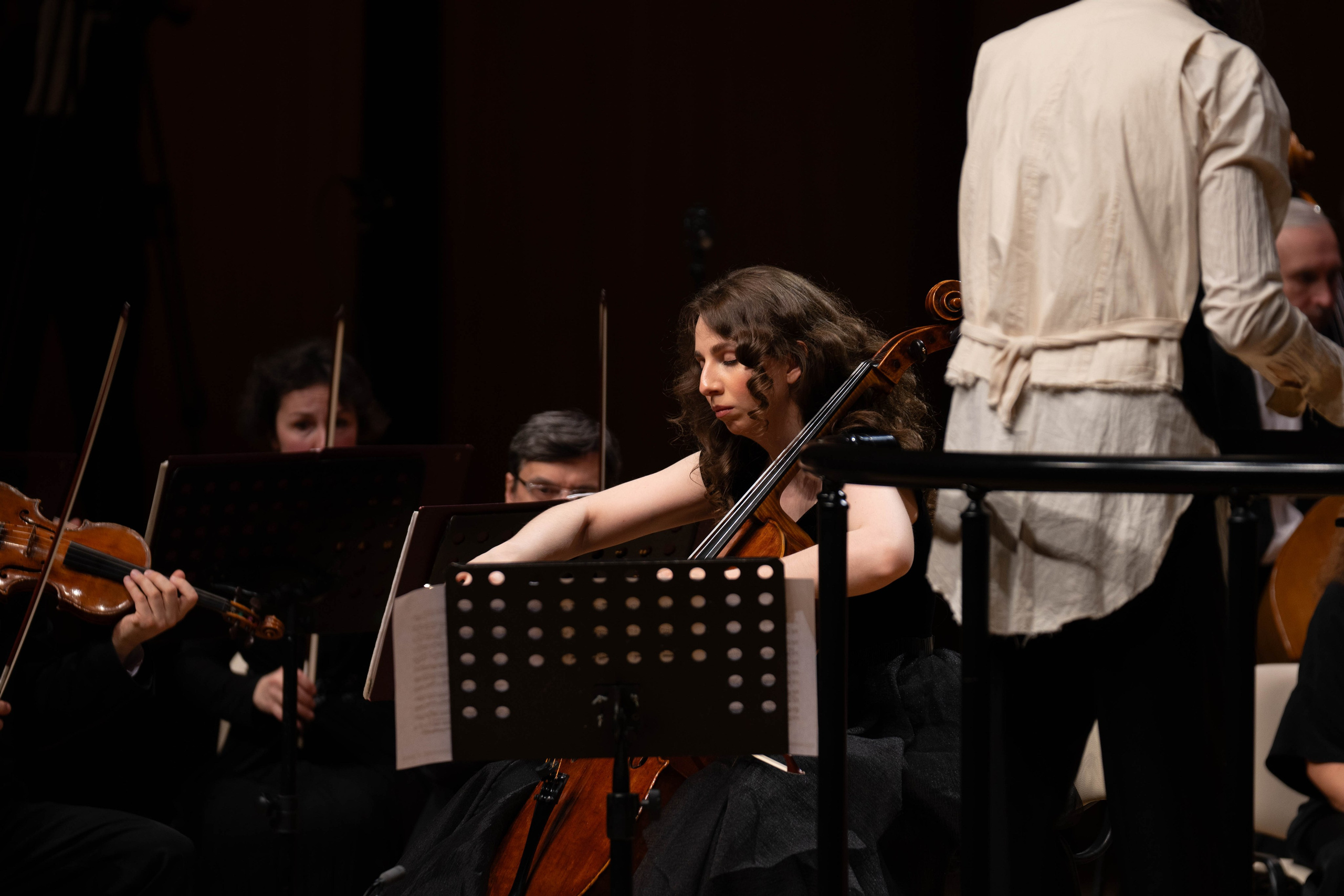 The Tchaikovsky Academic Grand Symphony Orchestra in Baku. Wedding&Event photographer Ismail Rzayev in Baku