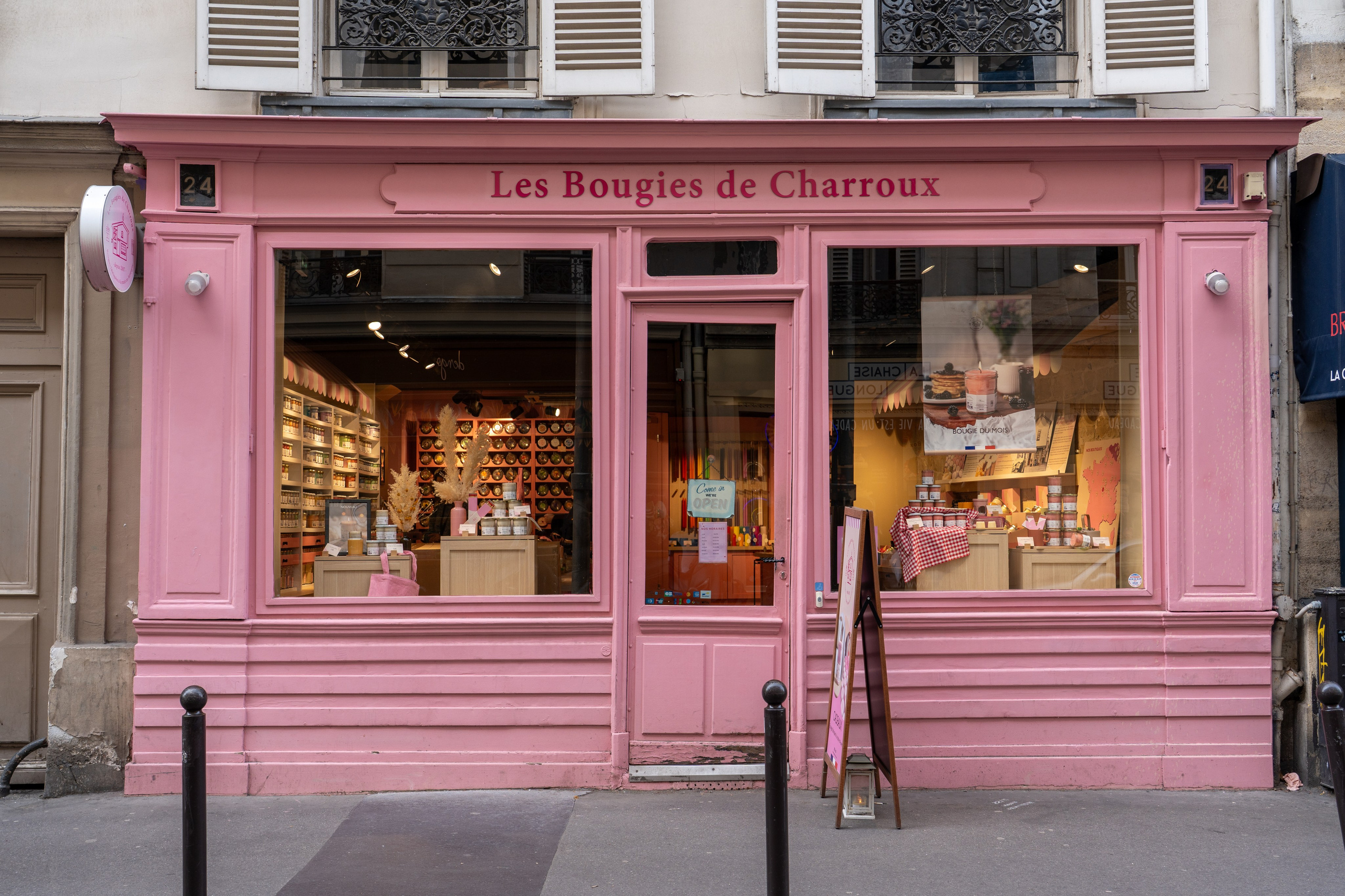 Streets of Paris. URBANSTREETFILES.ART