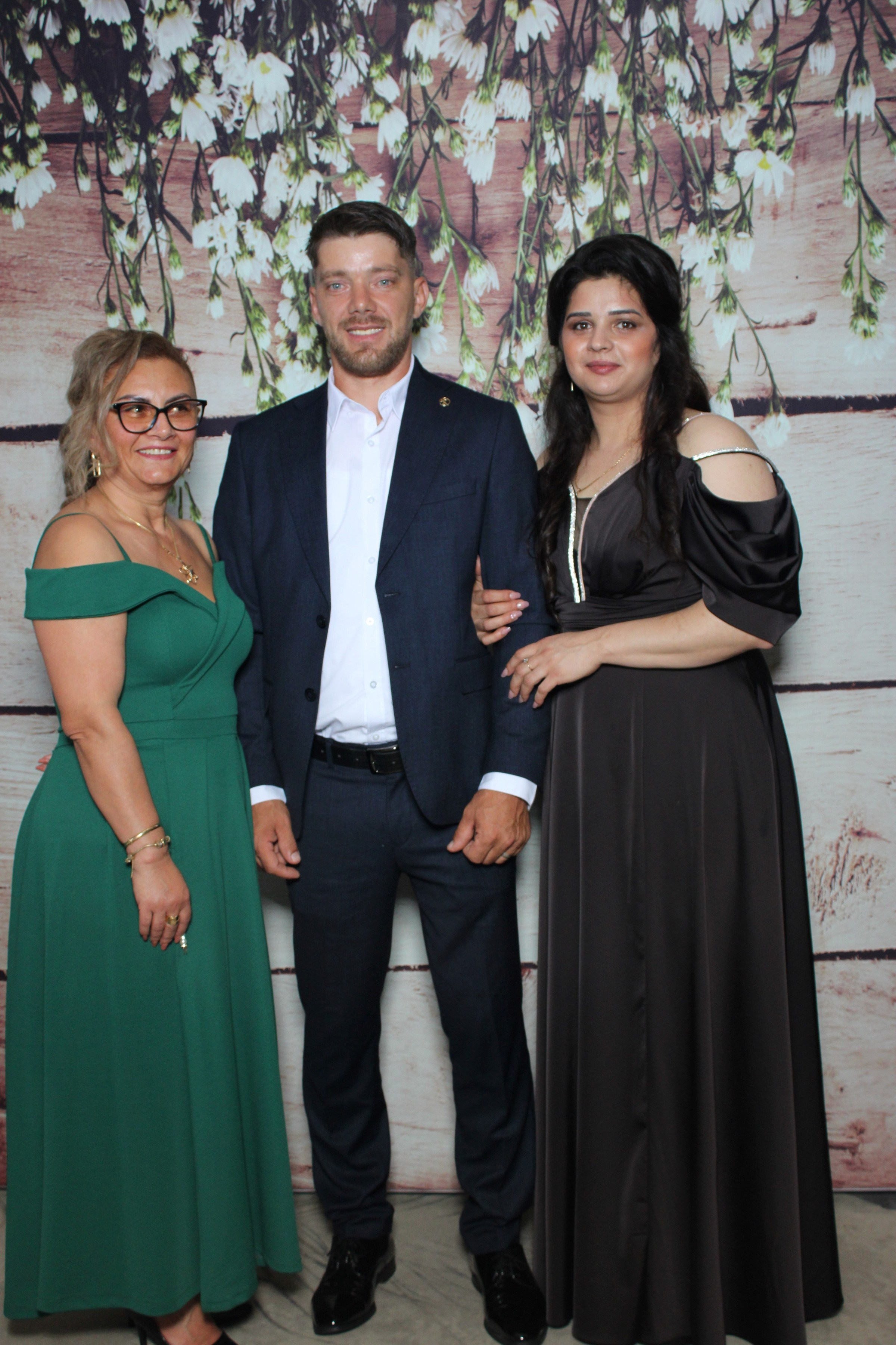 Nunta Denisa & Daniel – Zâmbete și distracție cu Oglinda Amintirilor Suceava