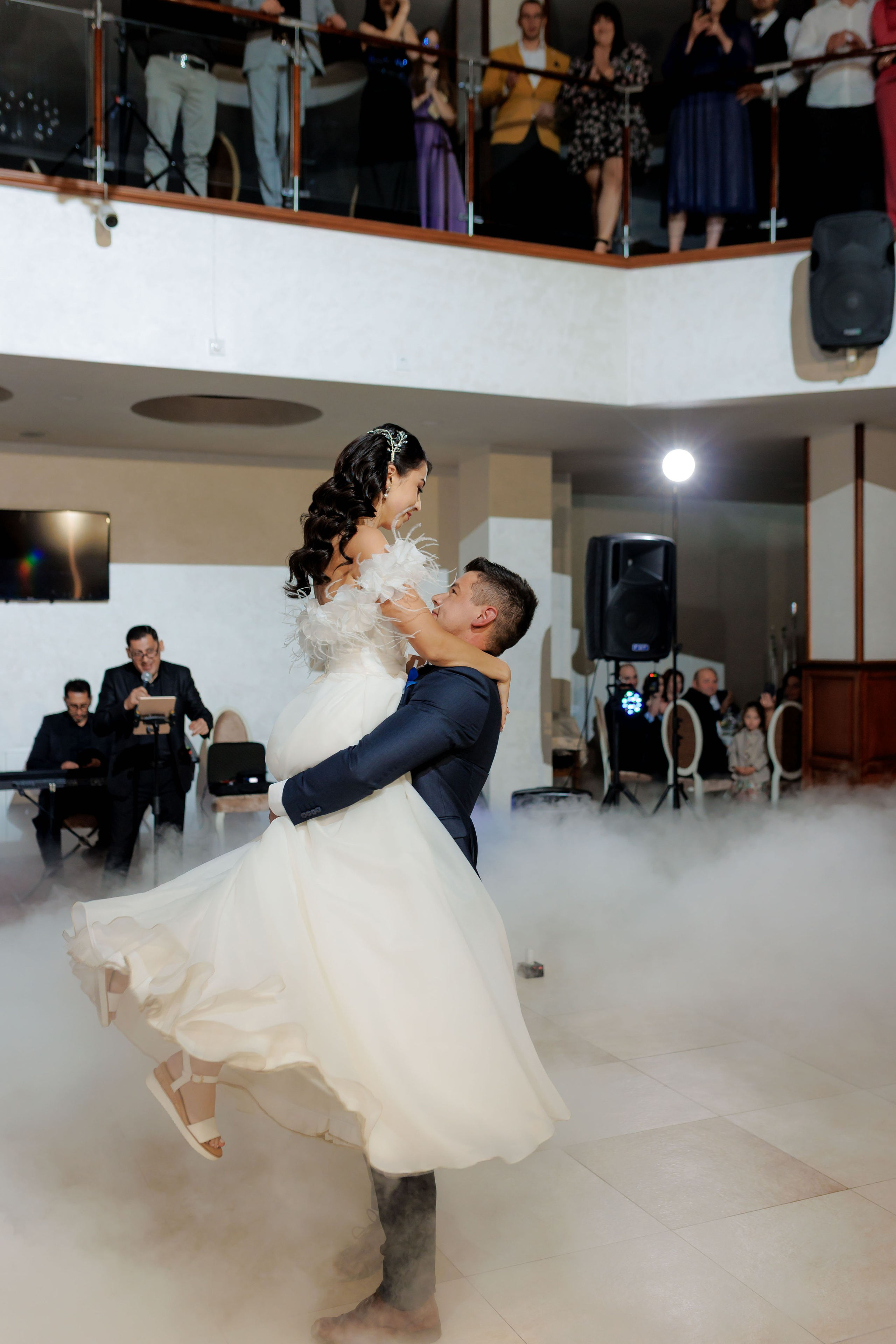 Loredana & Emilian – Ziua Nunții | Videografie - fotografie Botez Suceava, Iași, Botoșani. Servicii foto-video profesionale, pentru momente de neuitat