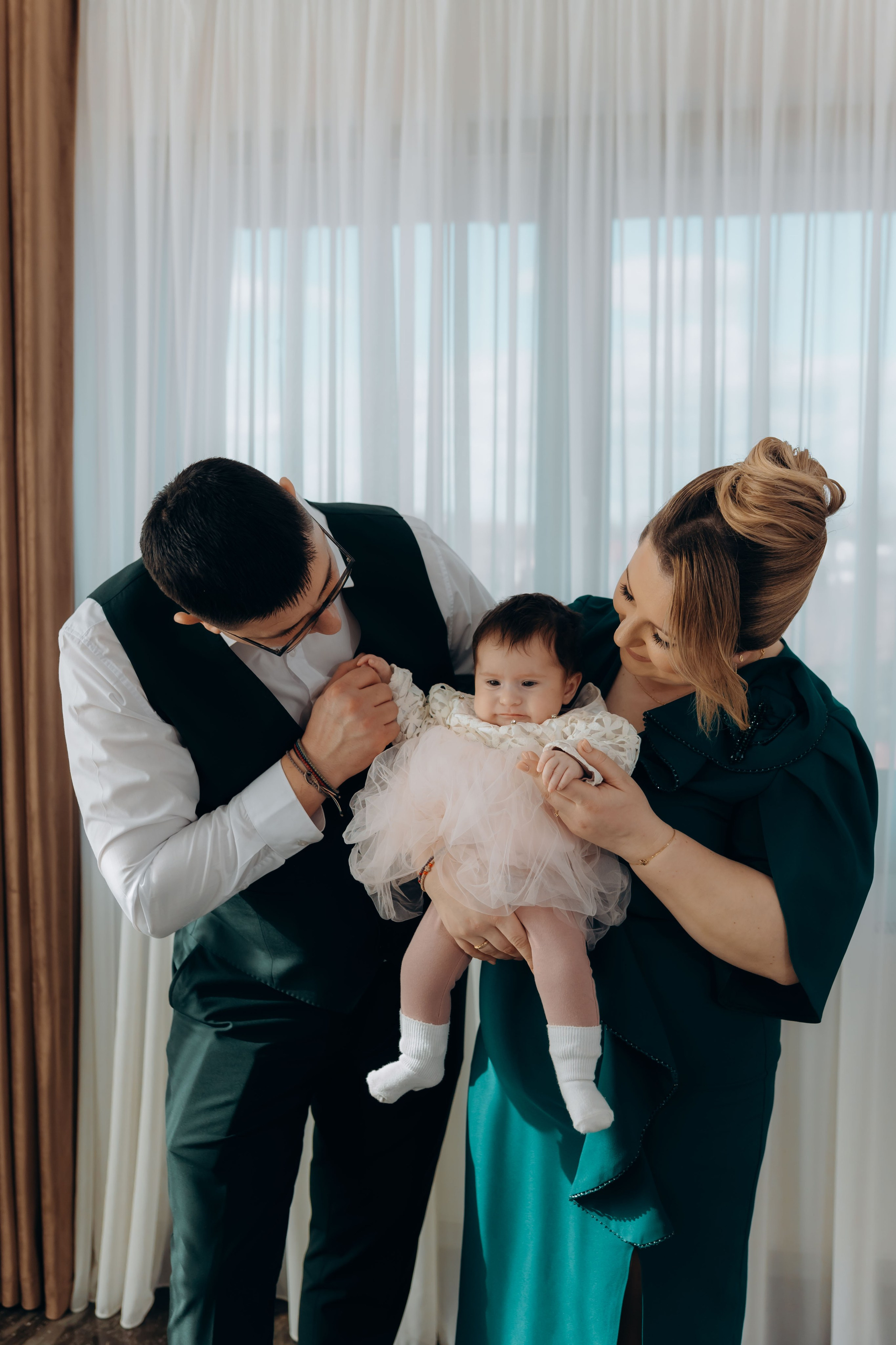 Povestea voastră, regizată de noi |Cristi Turculet Videograf Nuntă Suceava | wedding highlight. Servicii foto-video profesionale, pentru momente de neuitat