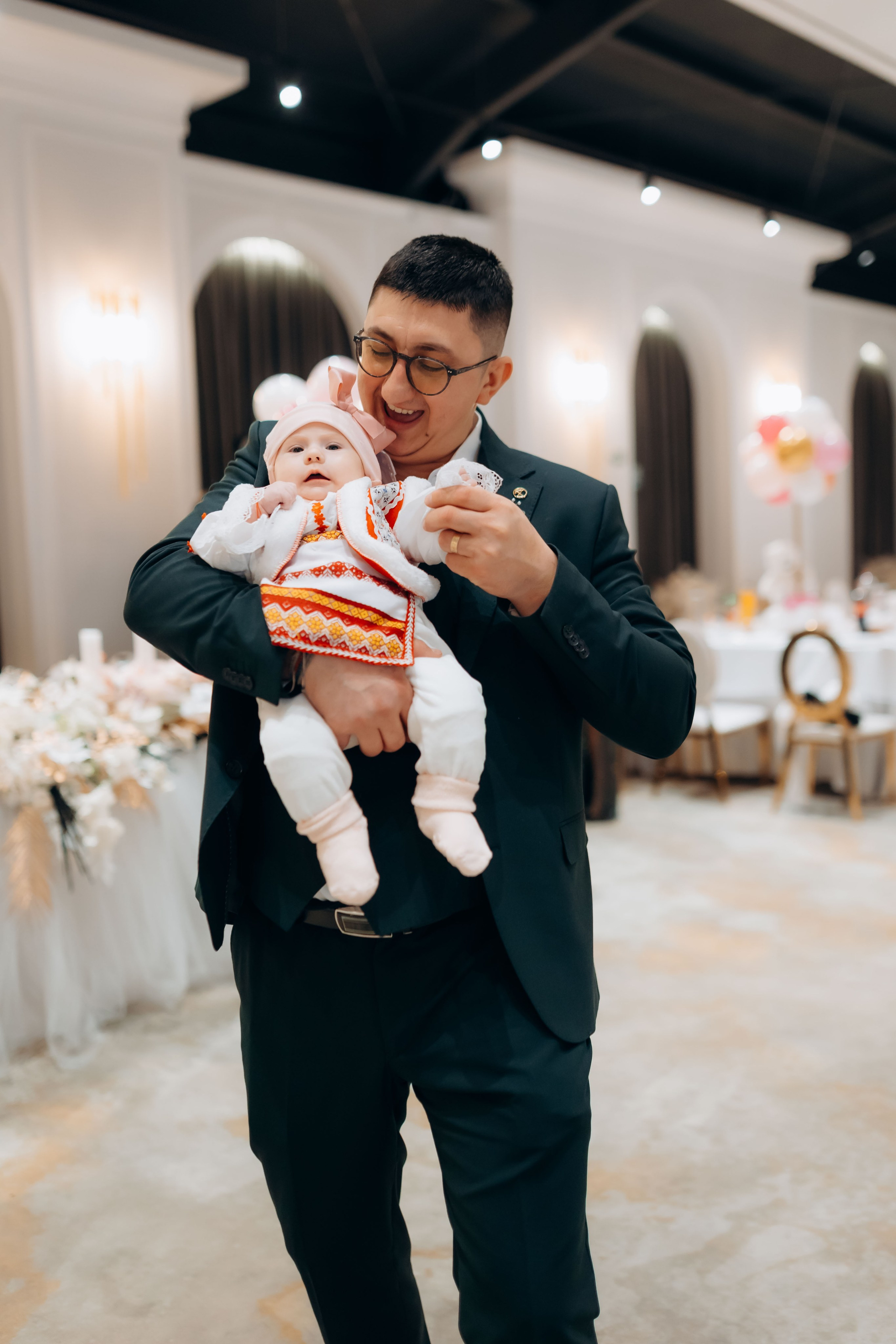 Povestea voastră, regizată de noi |Cristi Turculet Videograf Nuntă Suceava | wedding highlight. Servicii foto-video profesionale, pentru momente de neuitat