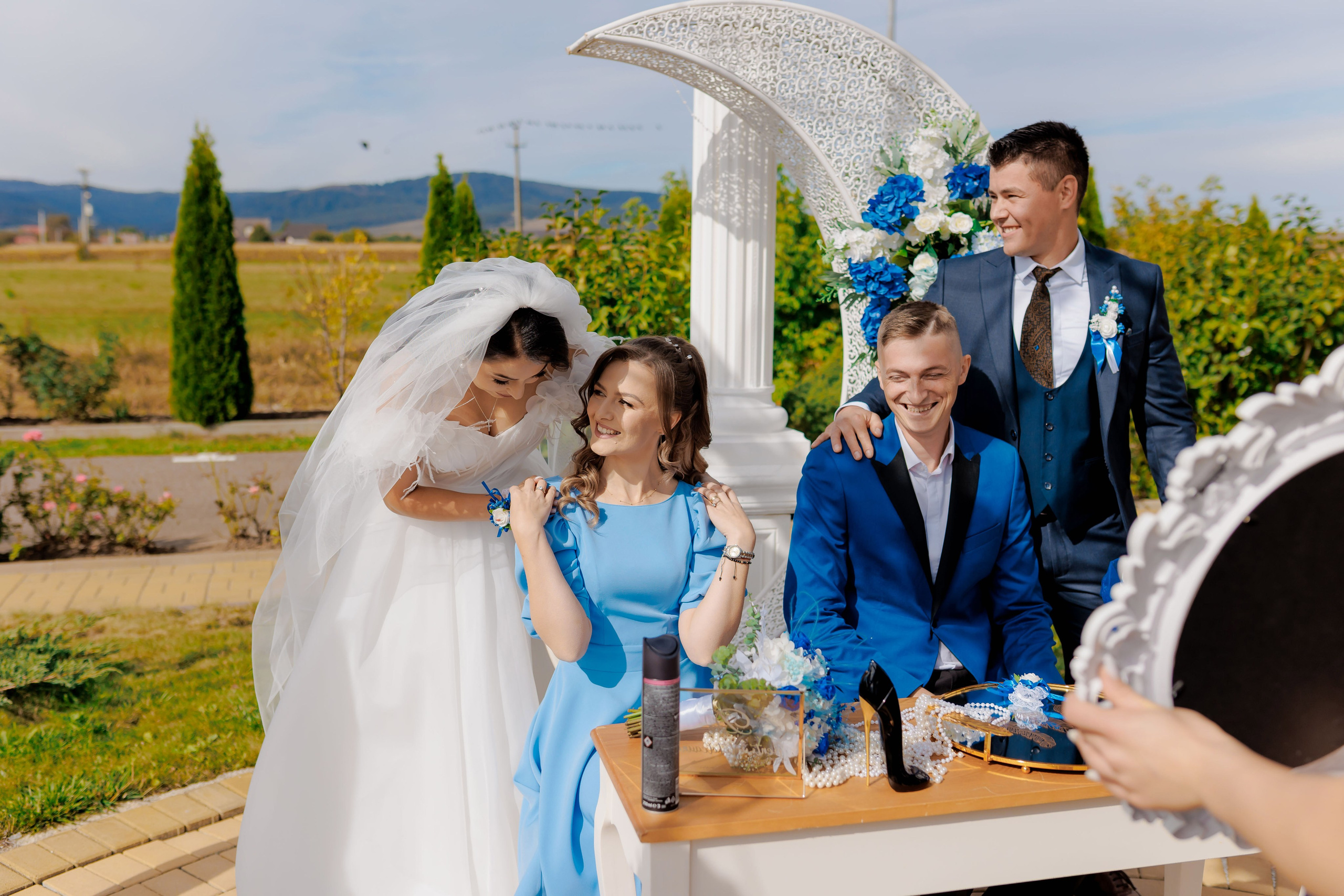 Loredana & Emilian – Ziua Nunții | Videografie - fotografie Botez Suceava, Iași, Botoșani. Servicii foto-video profesionale, pentru momente de neuitat