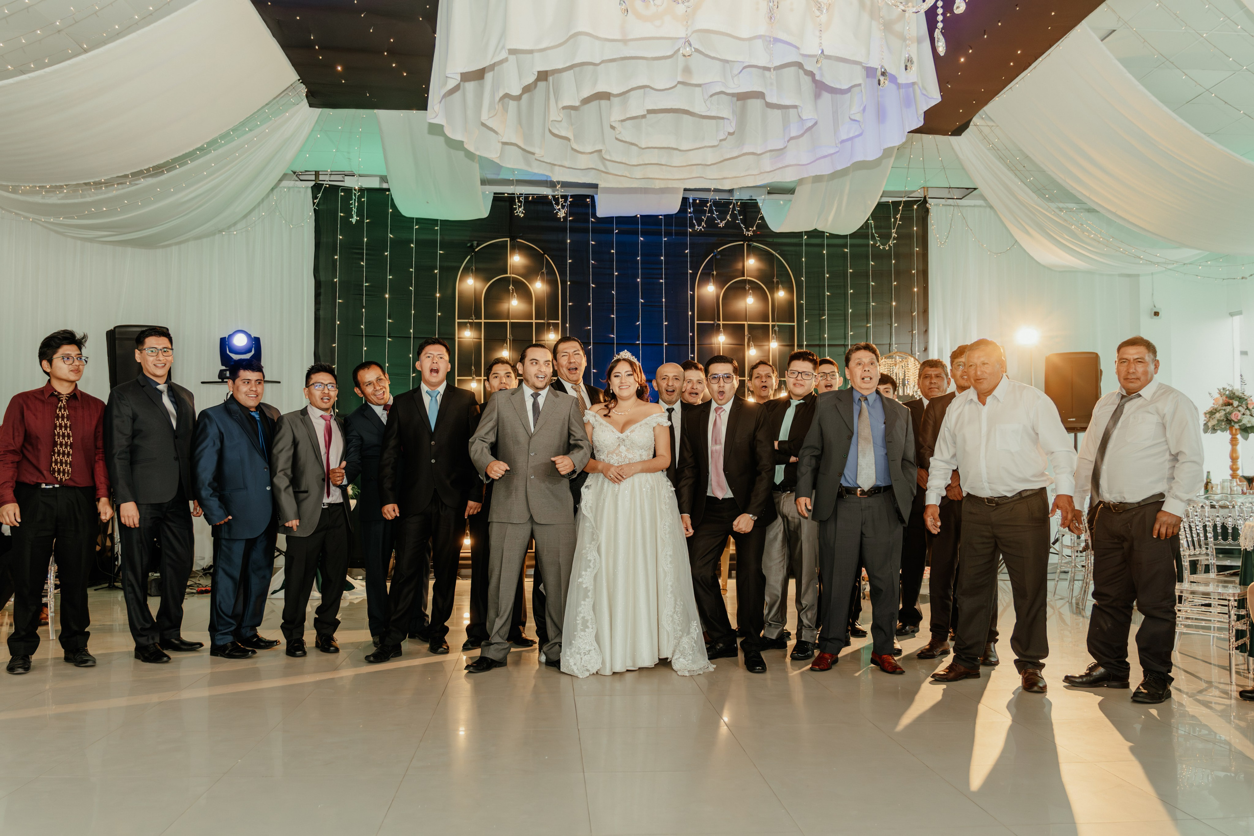 ANGIE + MANUEL BODA RELIGIOSA. Studio KVTA | Fotografía y Video de Bodas en Arequipa