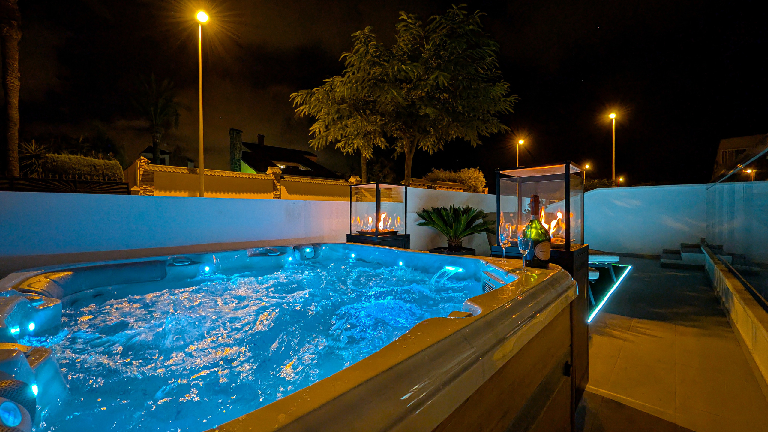 PLATINUM. Baby Beast