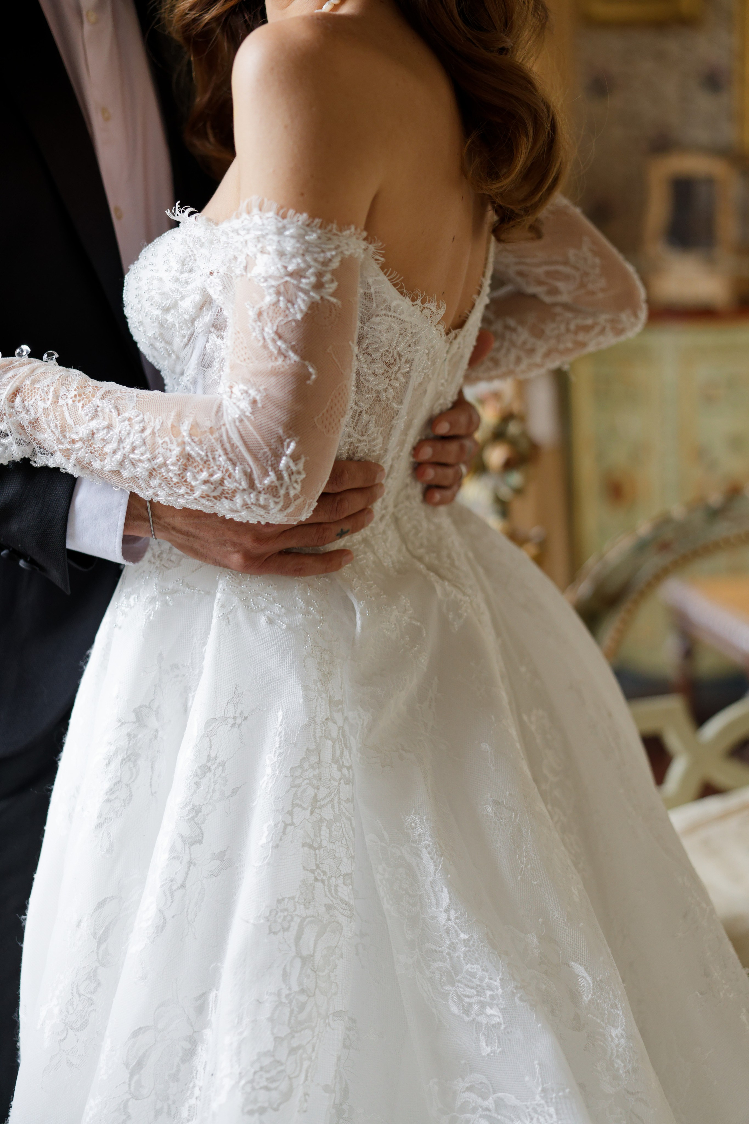 Wedding editorial at Villa di Geggiano, Tuscany, Italy