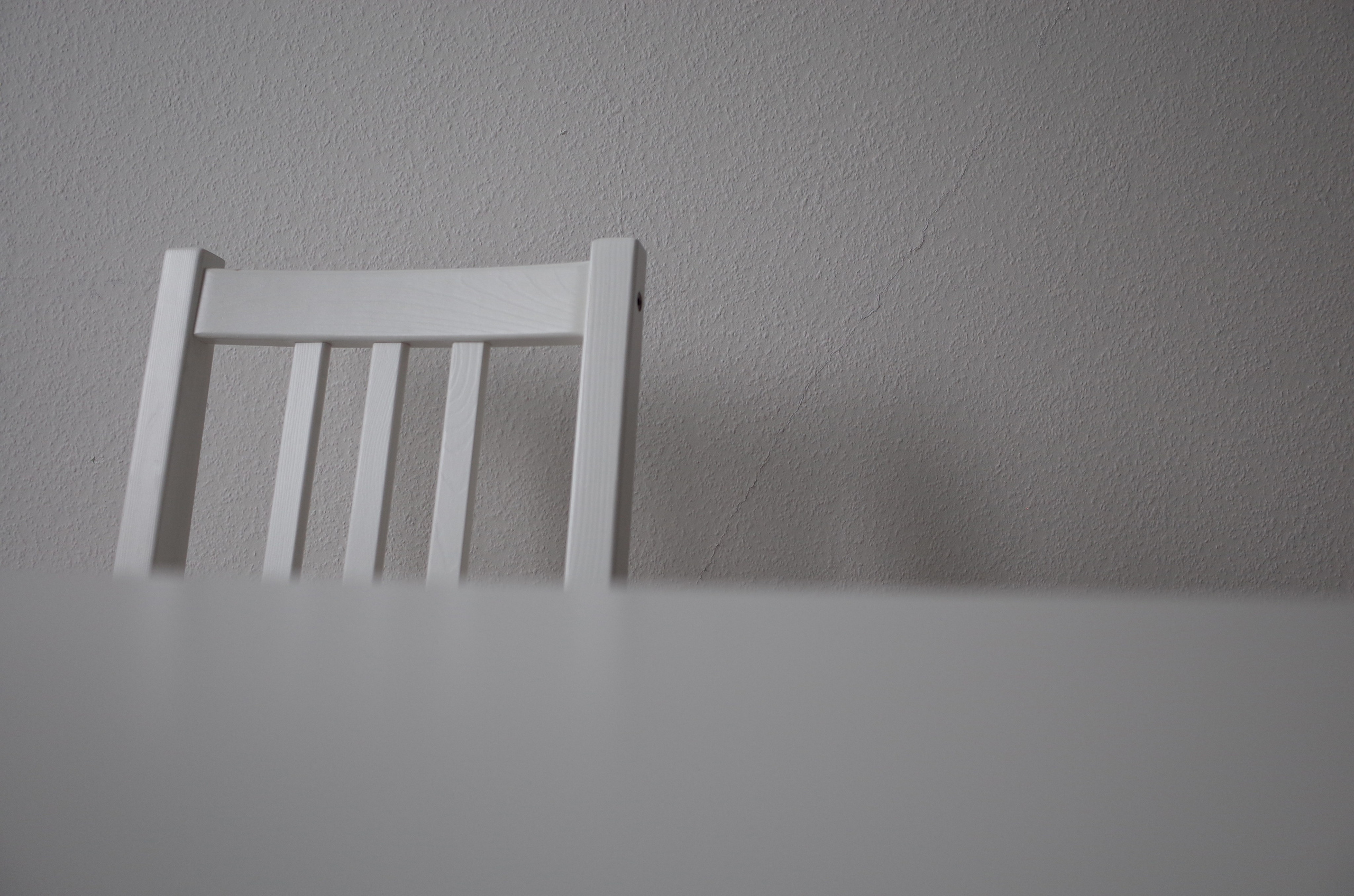 White room. Leni Smoragdova | Transaction Art Universe | Conceptual Art