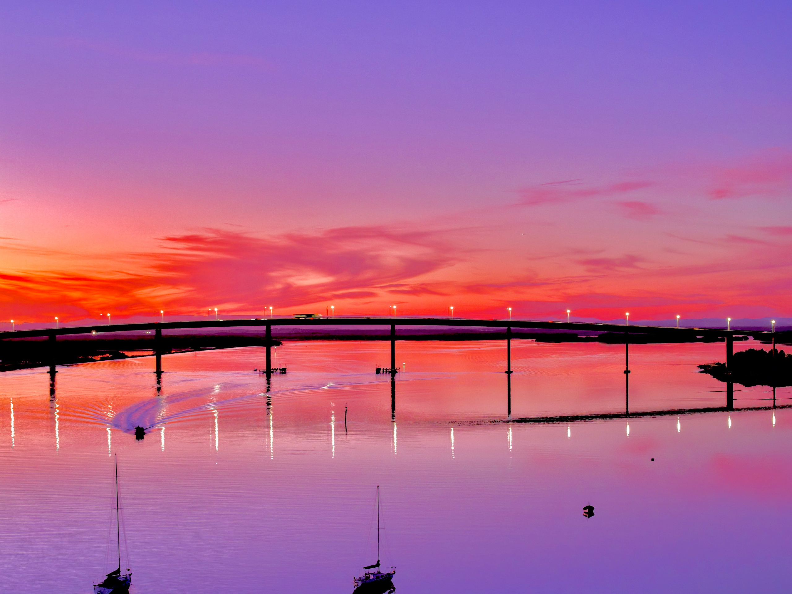 WallMuse. MHCreative is family-oriented photographer based in SYDNEY