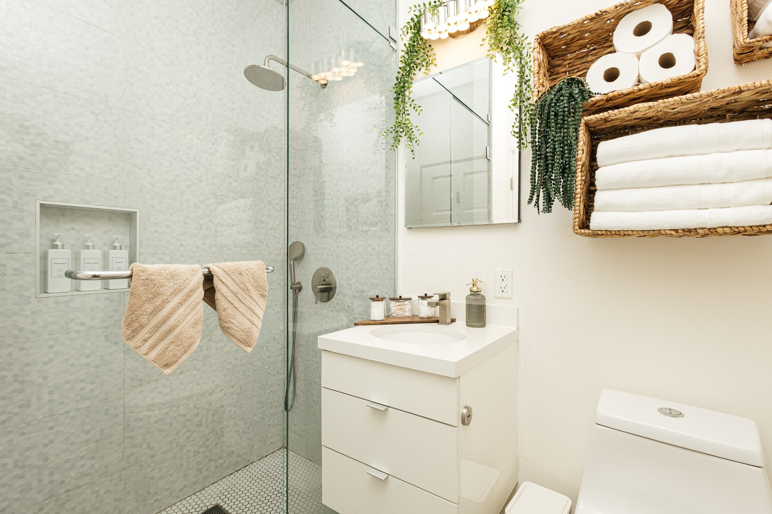 Appearance Apartments. Photographer Andrei White