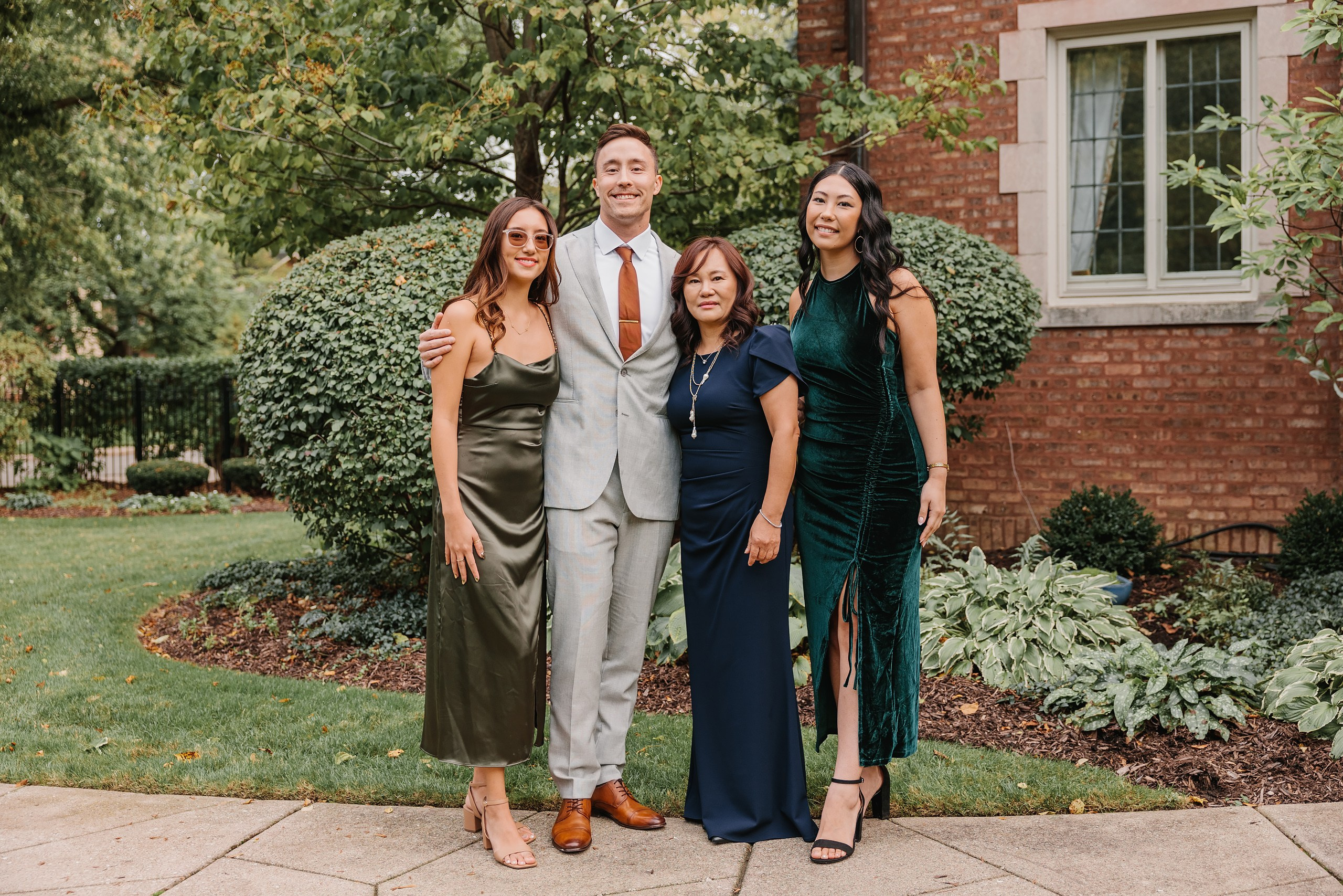 10.08.2023 Wedding. Wedding family event photographer in Chicago Nick Yushevich