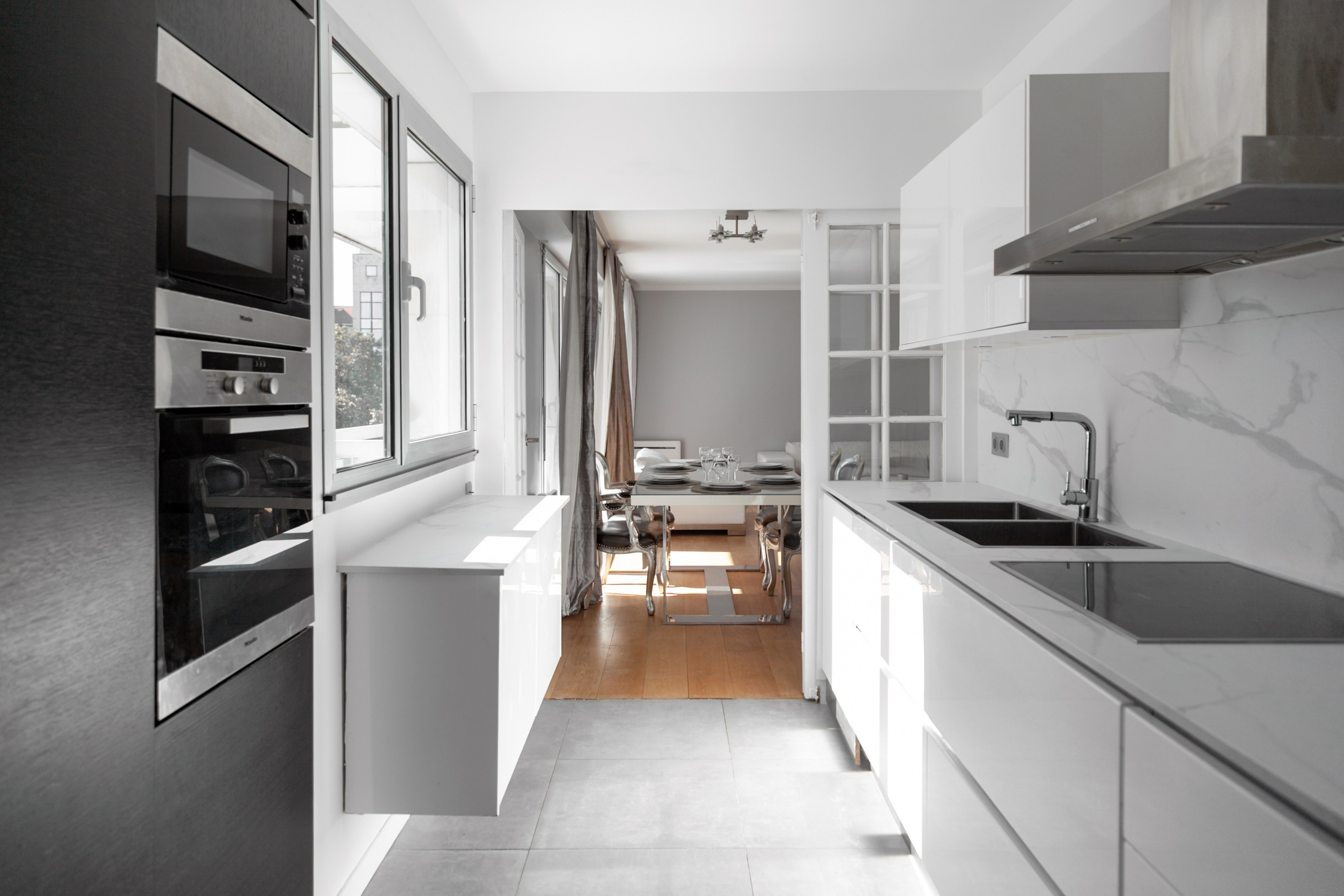 Real estate. Wedding, event and family photographer in Paris, Emilian Olaru