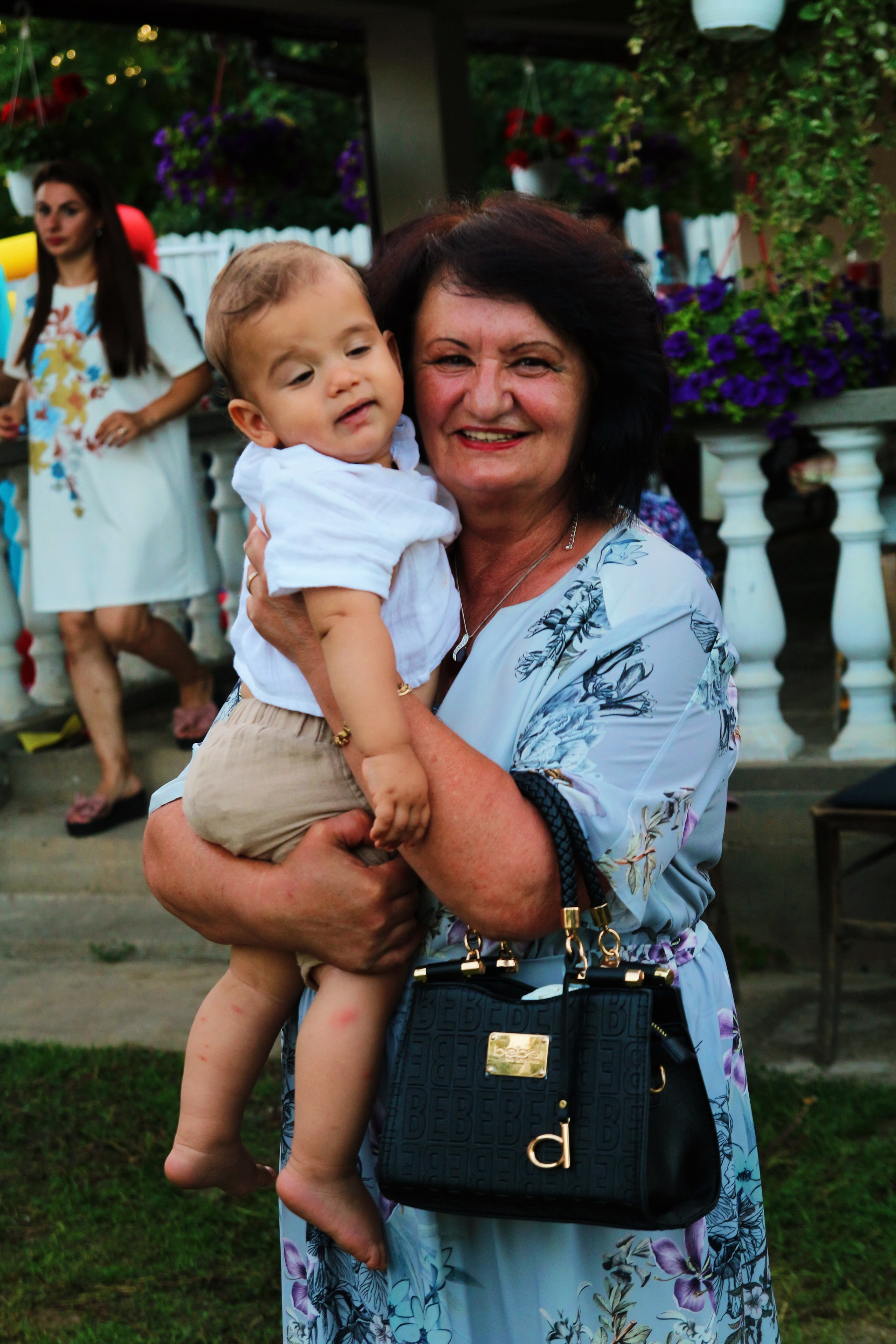 BYZO MEDIA. PETRU BYZO - family and children photographer in ROMANIA